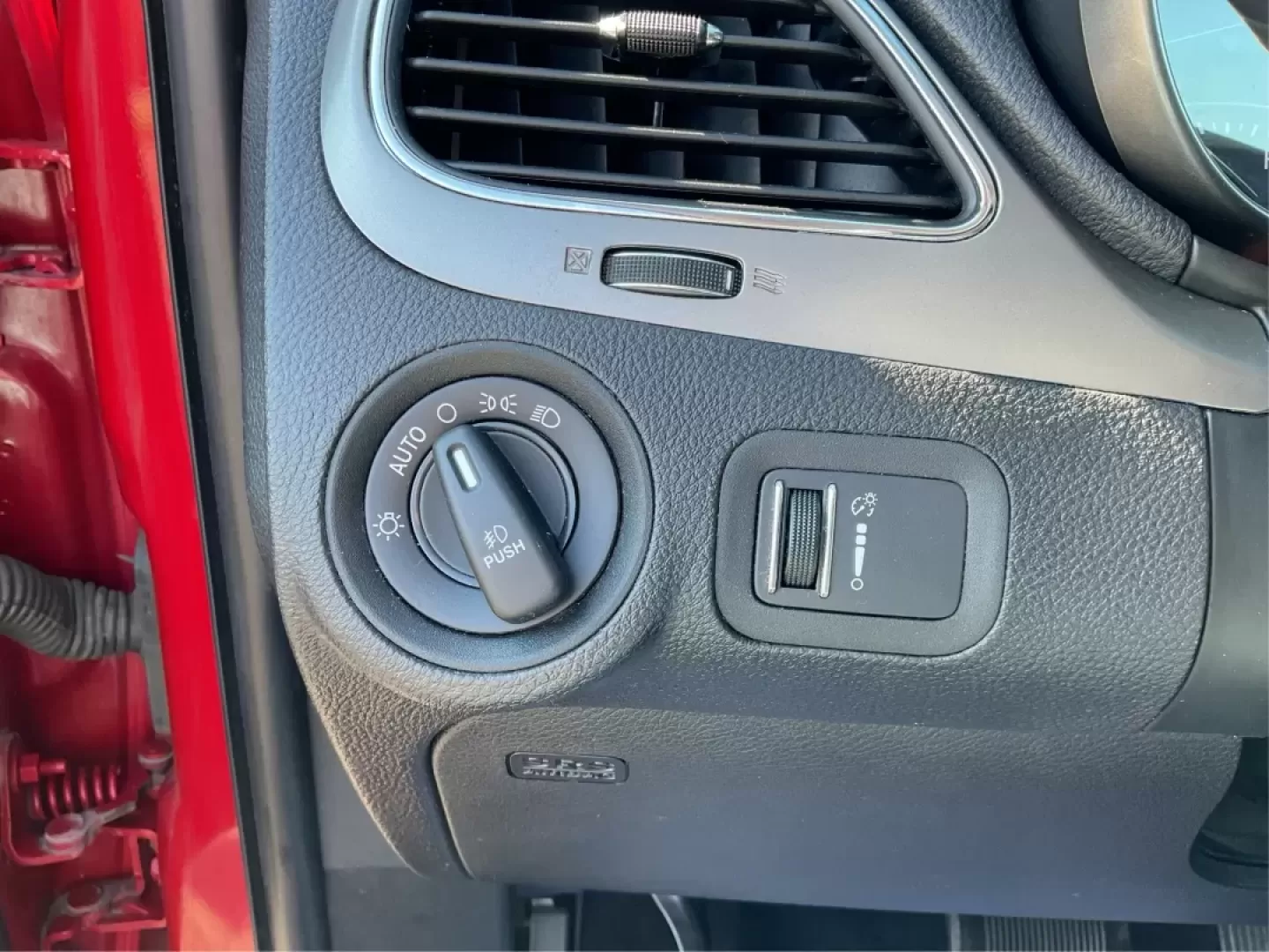 2018 Dodge Journey Crossroad AWD (3C4PDDGG1JT) with an Pentastar 3.6L V-6 DOHC engine, located at 8750 N County Rd 25A, Piqua, OH, 45356, (937) 908-9800, 40.164391, -84.232513 - **Explore Adventure with the 2018 Dodge Journey Crossroad AWD at Advantage Car and Credit - Piqua!**<br /> <br /> Are you ready to enhance your family's adventures or commute in style? Look no further! The 2018 Dodge Journey Crossroad AWD is your perfect companion for weekend getaways, school runs, - Photo#16