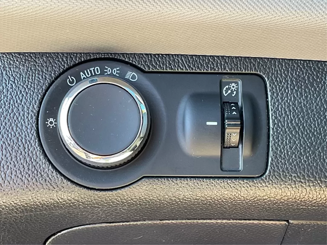 2015 Chevrolet Sonic LT Auto (1G1JC5SG4F4) with an Other engine, located at 401 Woodman Dr, Riverside, OH, 45431, (937) 908-9800, 39.760899, -84.123421 - One Owner - Photo#17