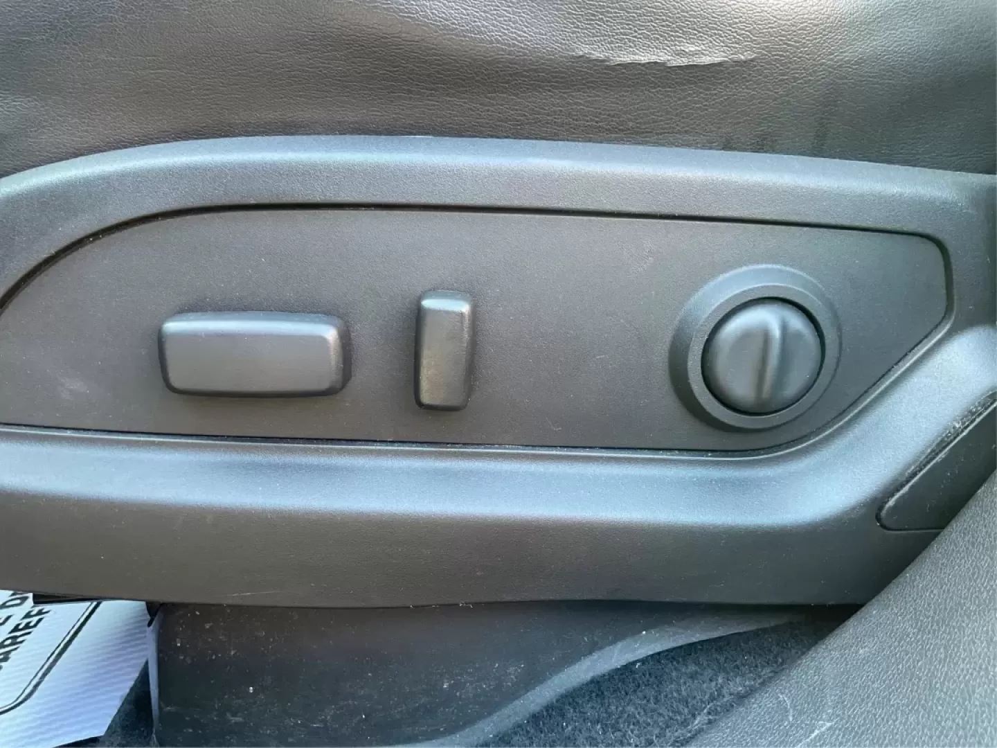 2015 Buick Enclave Premium (5GAKRCKD5FJ) with an 3.6L V-6 gasoline direct injection engine, located at 1230 East Main St, Xenia, OH, 45385, (937) 908-9800, 39.688026, -83.910172 - **Experience Family Adventures in the 2015 Buick Enclave Premium-Your Perfect Family SUV!**<br /> <br /> Are you in search of a family-friendly vehicle that combines comfort, space, and advanced features? Look no further! The 2015 Buick Enclave Premium is designed for growing families and those who - Photo#18