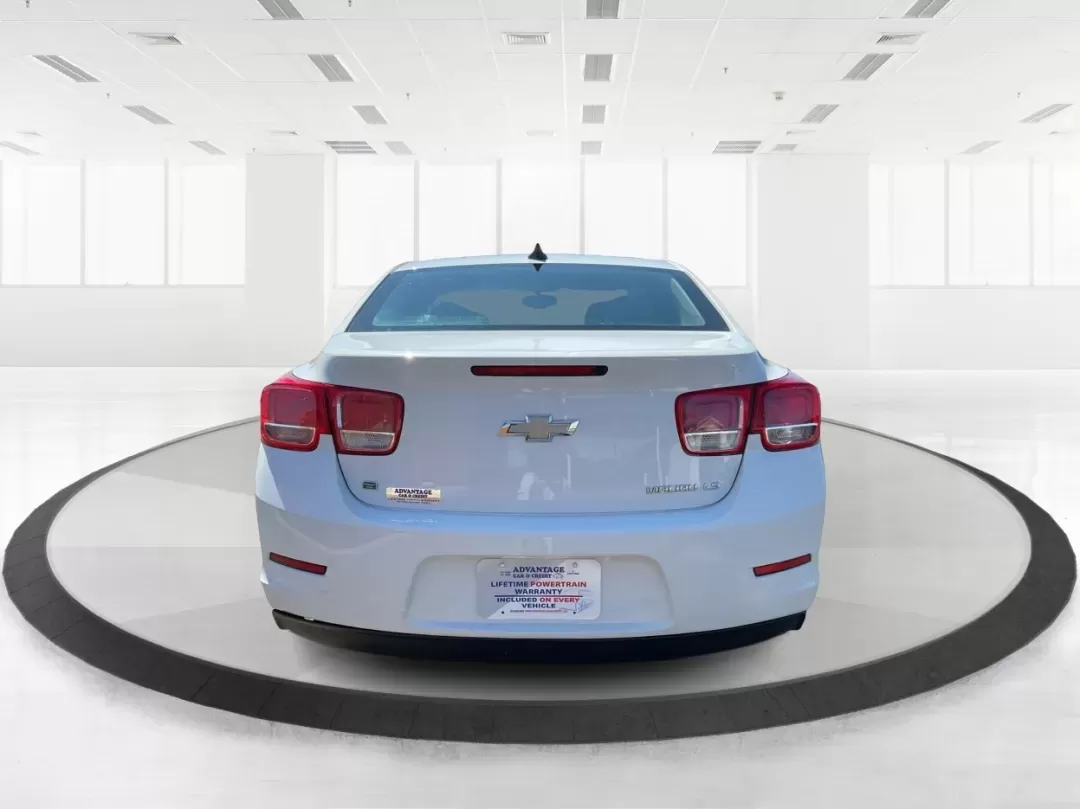 2015 Chevrolet Malibu 1FL (1G11A5SL9FU) with an ECOTEC 2.5L I-4 gasoline direct injection engine, located at 8750 N County Rd 25A, Piqua, OH, 45356, (937) 908-9800, 40.164391, -84.232513 - **Discover Your Next Adventure with the 2015 Chevrolet Malibu at Advantage Car and Credit - Troy!**<br /> <br /> Are you in search of a reliable sedan that seamlessly combines style, comfort, and performance for your daily commute? Look no further! The 2015 Chevrolet Malibu 1FL is the perfect vehicl - Photo#3