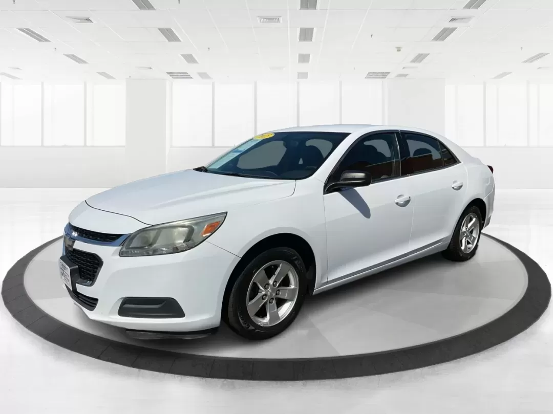 2015 Chevrolet Malibu 1FL (1G11A5SL9FU) with an ECOTEC 2.5L I-4 gasoline direct injection engine, located at 8750 N County Rd 25A, Piqua, OH, 45356, (937) 908-9800, 40.164391, -84.232513 - **Discover Your Next Adventure with the 2015 Chevrolet Malibu at Advantage Car and Credit - Troy!**<br /> <br /> Are you in search of a reliable sedan that seamlessly combines style, comfort, and performance for your daily commute? Look no further! The 2015 Chevrolet Malibu 1FL is the perfect vehicl - Photo#8