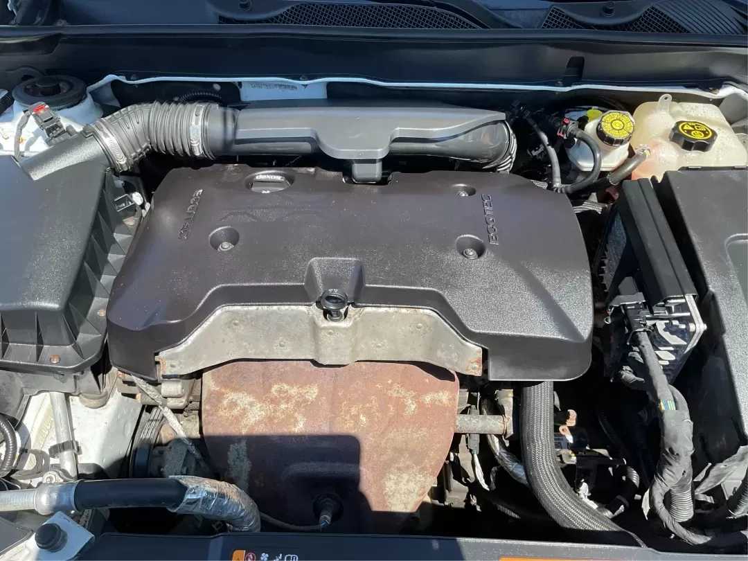 2015 Chevrolet Malibu 1FL (1G11A5SL9FU) with an ECOTEC 2.5L I-4 gasoline direct injection engine, located at 8750 N County Rd 25A, Piqua, OH, 45356, (937) 908-9800, 40.164391, -84.232513 - **Discover Your Next Adventure with the 2015 Chevrolet Malibu at Advantage Car and Credit - Troy!**<br /> <br /> Are you in search of a reliable sedan that seamlessly combines style, comfort, and performance for your daily commute? Look no further! The 2015 Chevrolet Malibu 1FL is the perfect vehicl - Photo#11