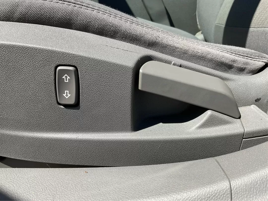 2015 Chevrolet Malibu 1FL (1G11A5SL9FU) with an ECOTEC 2.5L I-4 gasoline direct injection engine, located at 8750 N County Rd 25A, Piqua, OH, 45356, (937) 908-9800, 40.164391, -84.232513 - **Discover Your Next Adventure with the 2015 Chevrolet Malibu at Advantage Car and Credit - Troy!**<br /> <br /> Are you in search of a reliable sedan that seamlessly combines style, comfort, and performance for your daily commute? Look no further! The 2015 Chevrolet Malibu 1FL is the perfect vehicl - Photo#18