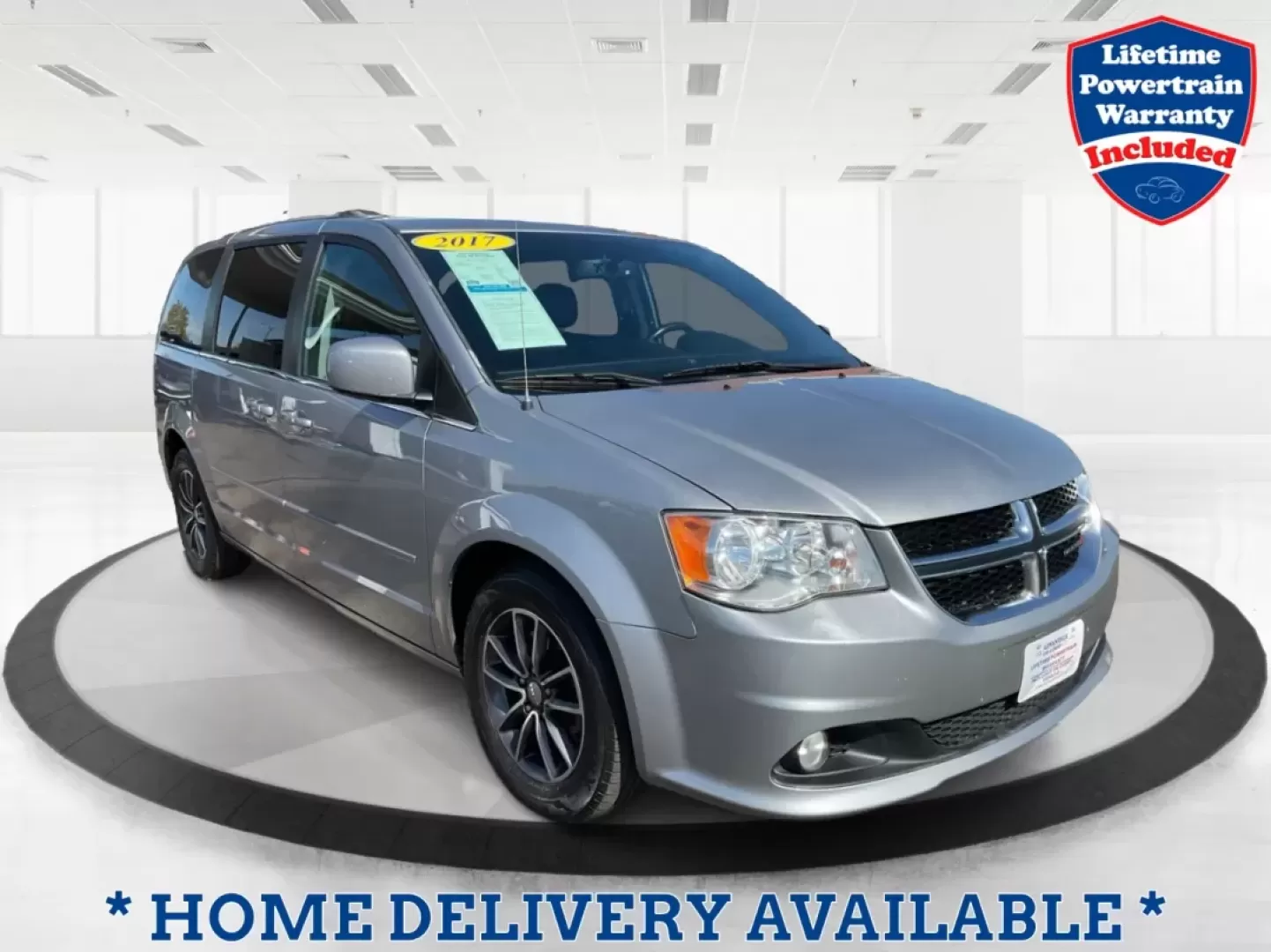 2017 Dodge Grand Caravan SXT (2C4RDGCG5HR) with an Pentastar 3.6L V-6 DOHC engine, located at 1184 Kauffman Ave, Fairborn, OH, 45324, (937) 908-9800, 39.807072, -84.030914 - **Adventure Awaits with the 2017 Dodge Grand Caravan SXT in Fairborn, OH!**<br /> <br /> Are you looking for the perfect vehicle to accommodate your growing family or to embark on weekend adventures? Look no further! The 2017 Dodge Grand Caravan SXT is designed for those who prioritize space, comfor - Photo#0