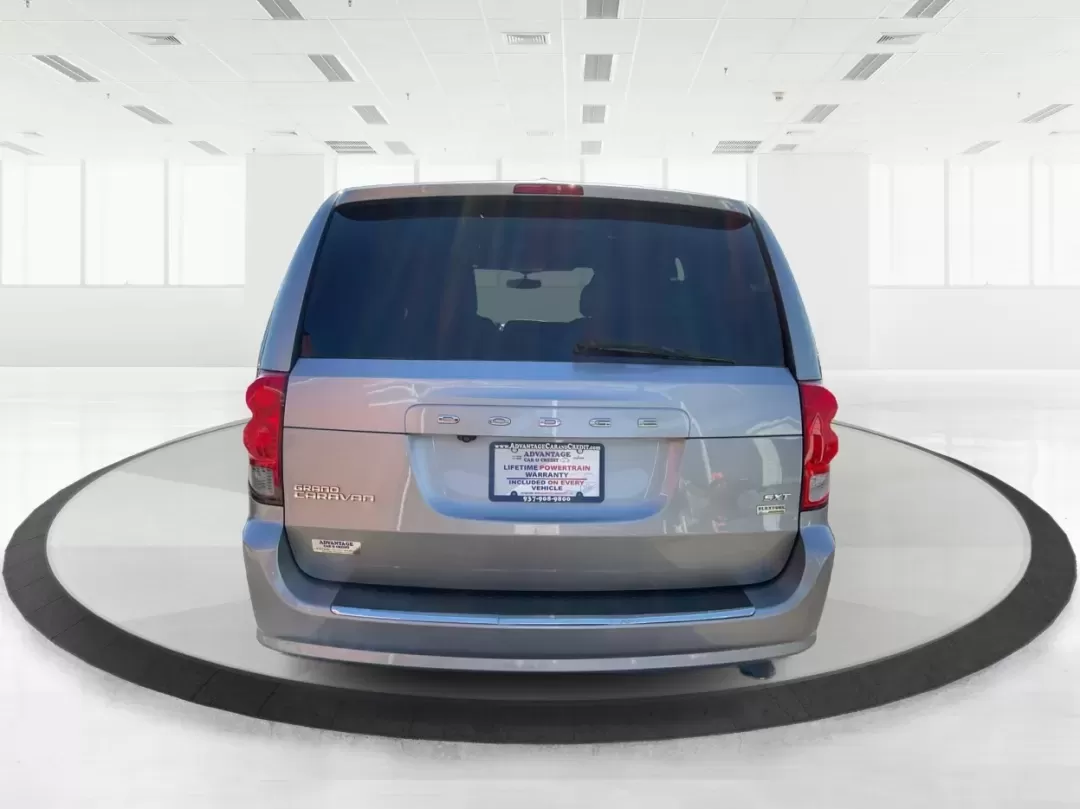 2017 Dodge Grand Caravan SXT (2C4RDGCG5HR) with an Pentastar 3.6L V-6 DOHC engine, located at 1184 Kauffman Ave, Fairborn, OH, 45324, (937) 908-9800, 39.807072, -84.030914 - **Adventure Awaits with the 2017 Dodge Grand Caravan SXT in Fairborn, OH!**<br /> <br /> Are you looking for the perfect vehicle to accommodate your growing family or to embark on weekend adventures? Look no further! The 2017 Dodge Grand Caravan SXT is designed for those who prioritize space, comfor - Photo#3