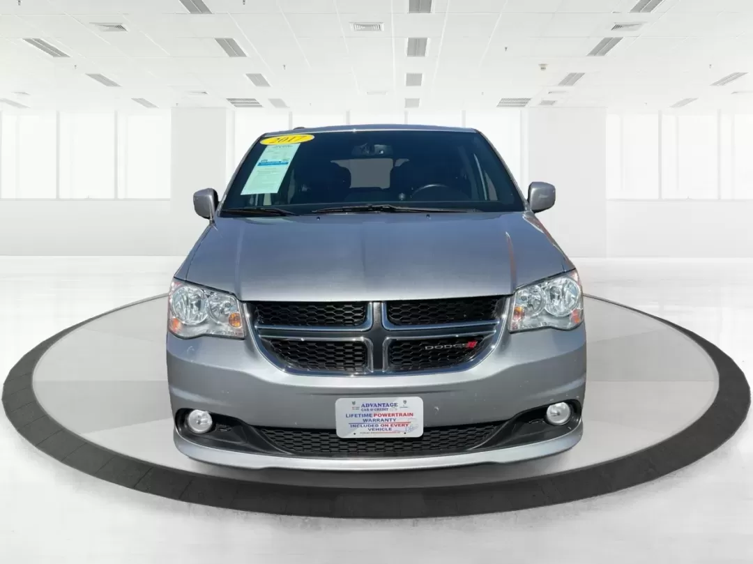 2017 Dodge Grand Caravan SXT (2C4RDGCG5HR) with an Pentastar 3.6L V-6 DOHC engine, located at 1184 Kauffman Ave, Fairborn, OH, 45324, (937) 908-9800, 39.807072, -84.030914 - **Adventure Awaits with the 2017 Dodge Grand Caravan SXT in Fairborn, OH!**<br /> <br /> Are you looking for the perfect vehicle to accommodate your growing family or to embark on weekend adventures? Look no further! The 2017 Dodge Grand Caravan SXT is designed for those who prioritize space, comfor - Photo#7