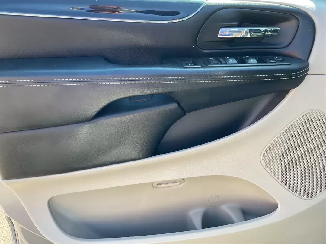 2017 Dodge Grand Caravan SXT (2C4RDGCG5HR) with an Pentastar 3.6L V-6 DOHC engine, located at 1184 Kauffman Ave, Fairborn, OH, 45324, (937) 908-9800, 39.807072, -84.030914 - **Adventure Awaits with the 2017 Dodge Grand Caravan SXT in Fairborn, OH!**<br /> <br /> Are you looking for the perfect vehicle to accommodate your growing family or to embark on weekend adventures? Look no further! The 2017 Dodge Grand Caravan SXT is designed for those who prioritize space, comfor - Photo#19