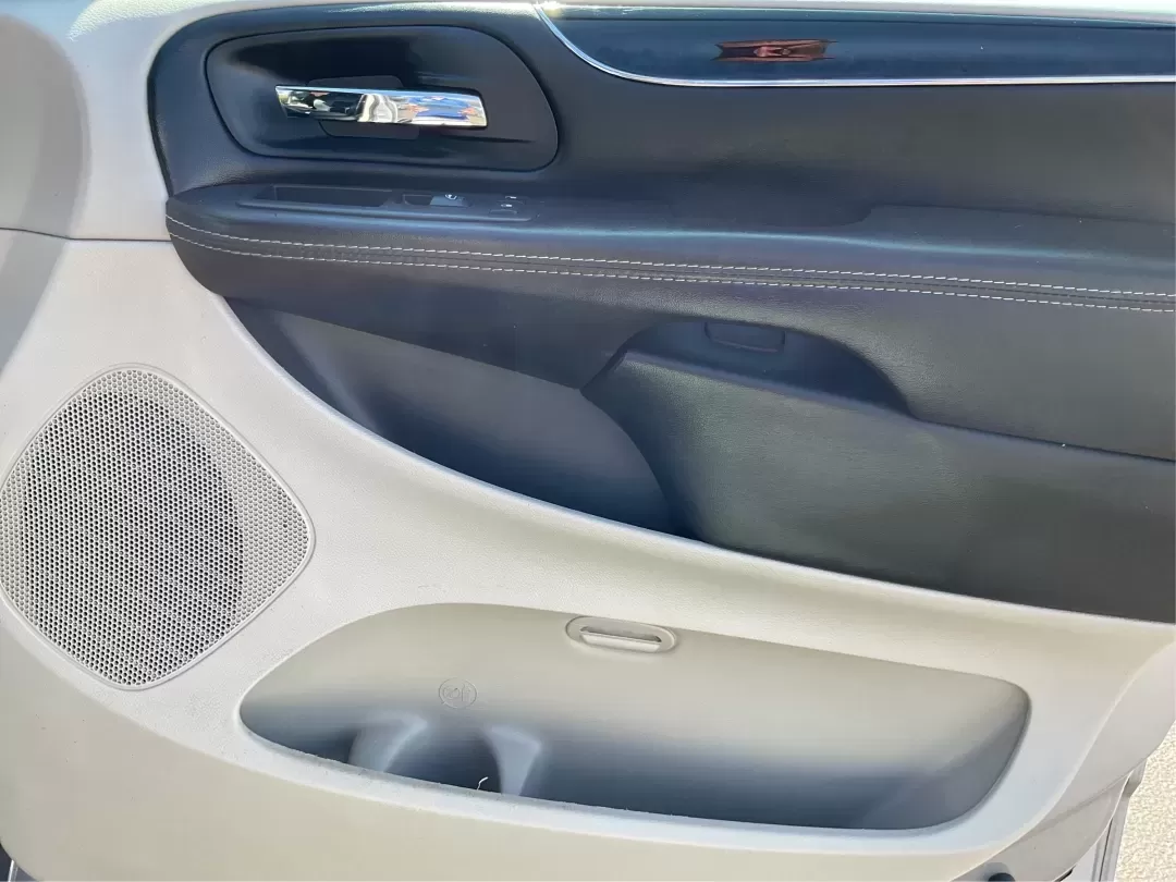 2017 Dodge Grand Caravan SXT (2C4RDGCG5HR) with an Pentastar 3.6L V-6 DOHC engine, located at 1184 Kauffman Ave, Fairborn, OH, 45324, (937) 908-9800, 39.807072, -84.030914 - **Adventure Awaits with the 2017 Dodge Grand Caravan SXT in Fairborn, OH!**<br /> <br /> Are you looking for the perfect vehicle to accommodate your growing family or to embark on weekend adventures? Look no further! The 2017 Dodge Grand Caravan SXT is designed for those who prioritize space, comfor - Photo#20