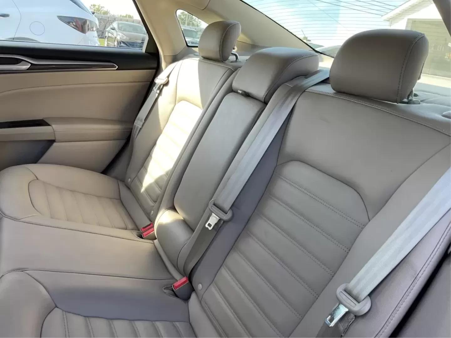 2018 Ford Fusion SE (3FA6P0HD4JR) with an Other engine, located at 8750 N County Rd 25A, Piqua, OH, 45356, (937) 908-9800, 40.164391, -84.232513 - **Experience the Perfect Blend of Comfort and Style with this 2018 Ford Fusion SE at Advantage Car and Credit Piqua!**<br /> <br /> Are you searching for a reliable sedan that combines comfort, tech features, and a sleek design? Look no further than this stunning **2018 Ford Fusion SE**! This car i - Photo#10