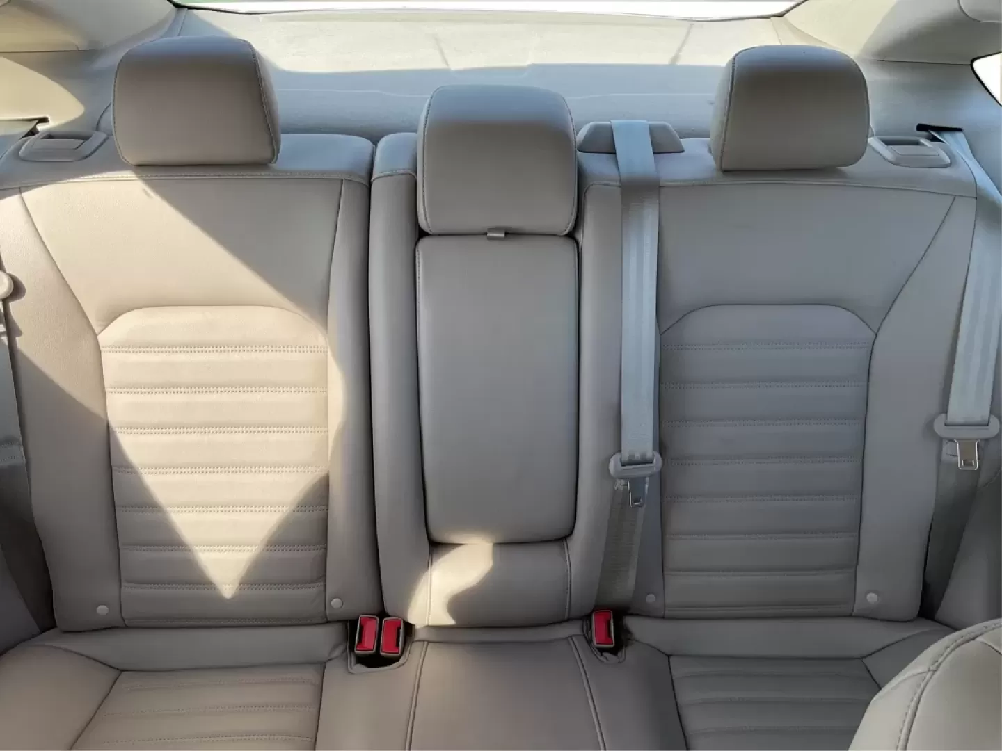2018 Ford Fusion SE (3FA6P0HD4JR) with an Other engine, located at 8750 N County Rd 25A, Piqua, OH, 45356, (937) 908-9800, 40.164391, -84.232513 - **Experience the Perfect Blend of Comfort and Style with this 2018 Ford Fusion SE at Advantage Car and Credit Piqua!**<br /> <br /> Are you searching for a reliable sedan that combines comfort, tech features, and a sleek design? Look no further than this stunning **2018 Ford Fusion SE**! This car i - Photo#14