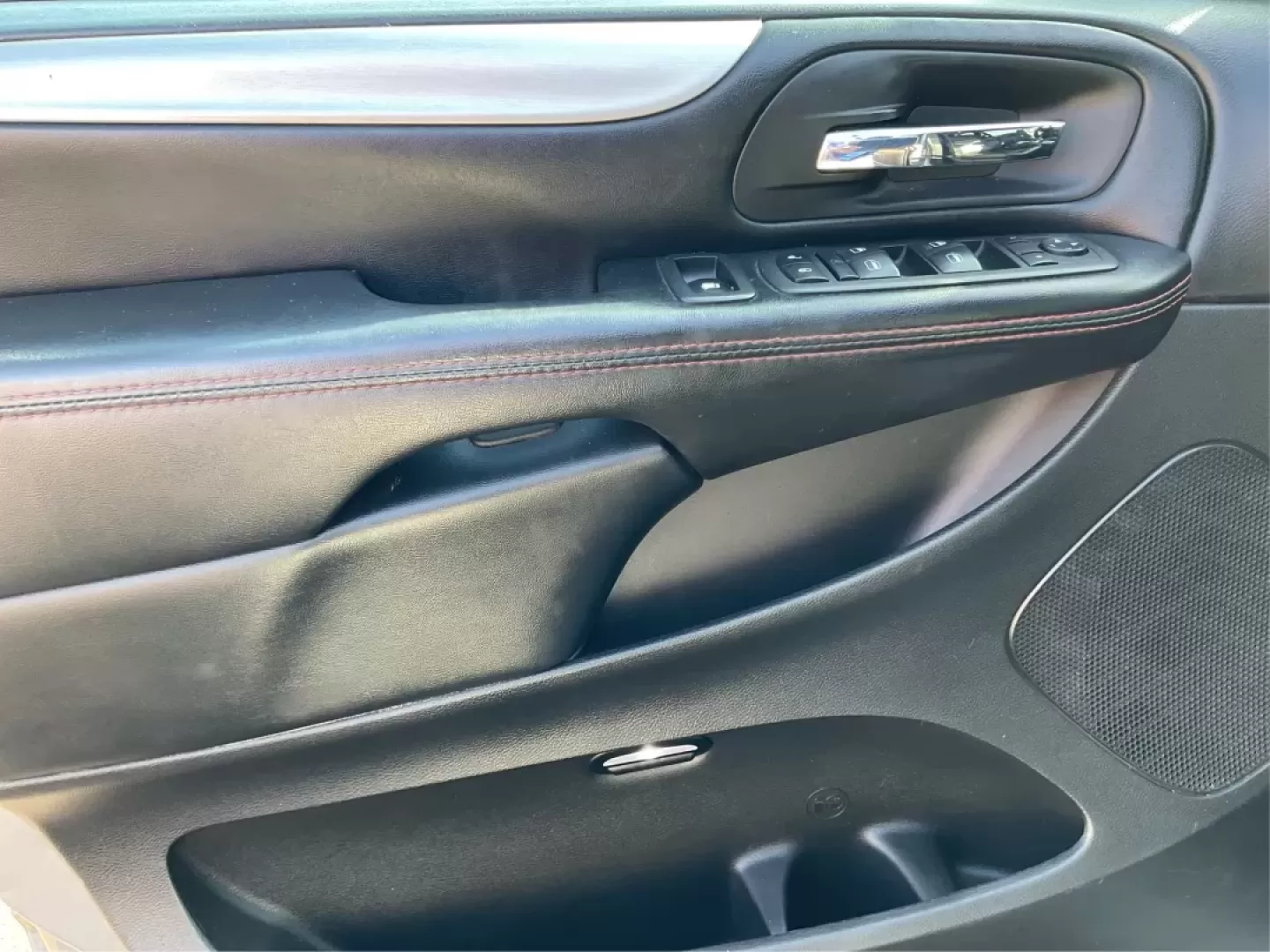 2019 Dodge Grand Caravan GT (2C4RDGEG7KR) with an Pentastar 3.6L V-6 DOHC engine, located at 8750 N County Rd 25A, Piqua, OH, 45356, (937) 908-9800, 40.164391, -84.232513 - Are you searching for the perfect vehicle that can effortlessly fit into your family's busy lifestyle? Look no further! The 2019 Dodge Grand Caravan GT is the ultimate choice for growing families, weekend adventurers, and anyone needing a reliable and spacious ride. With its impressive safety featur - Photo#19