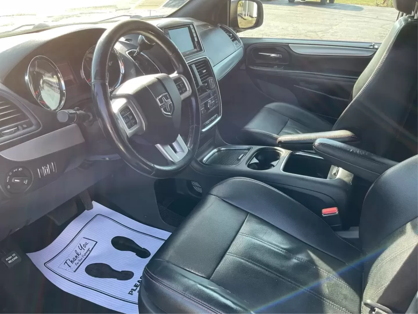 2019 Dodge Grand Caravan GT (2C4RDGEG7KR) with an Pentastar 3.6L V-6 DOHC engine, located at 1230 East Main St, Xenia, OH, 45385, (937) 908-9800, 39.688026, -83.910172 - Are you searching for the perfect vehicle that can effortlessly fit into your family's busy lifestyle? Look no further! The 2019 Dodge Grand Caravan GT is the ultimate choice for growing families, weekend adventurers, and anyone needing a reliable and spacious ride. With its impressive safety featur - Photo#9