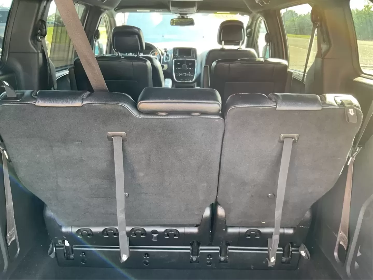2019 Dodge Grand Caravan GT (2C4RDGEG7KR) with an Pentastar 3.6L V-6 DOHC engine, located at 1230 East Main St, Xenia, OH, 45385, (937) 908-9800, 39.688026, -83.910172 - Are you searching for the perfect vehicle that can effortlessly fit into your family's busy lifestyle? Look no further! The 2019 Dodge Grand Caravan GT is the ultimate choice for growing families, weekend adventurers, and anyone needing a reliable and spacious ride. With its impressive safety featur - Photo#12