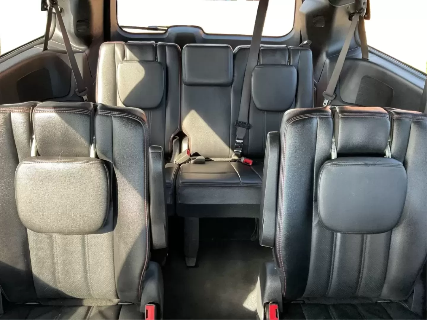 2019 Dodge Grand Caravan GT (2C4RDGEG7KR) with an Pentastar 3.6L V-6 DOHC engine, located at 1230 East Main St, Xenia, OH, 45385, (937) 908-9800, 39.688026, -83.910172 - Are you searching for the perfect vehicle that can effortlessly fit into your family's busy lifestyle? Look no further! The 2019 Dodge Grand Caravan GT is the ultimate choice for growing families, weekend adventurers, and anyone needing a reliable and spacious ride. With its impressive safety featur - Photo#14