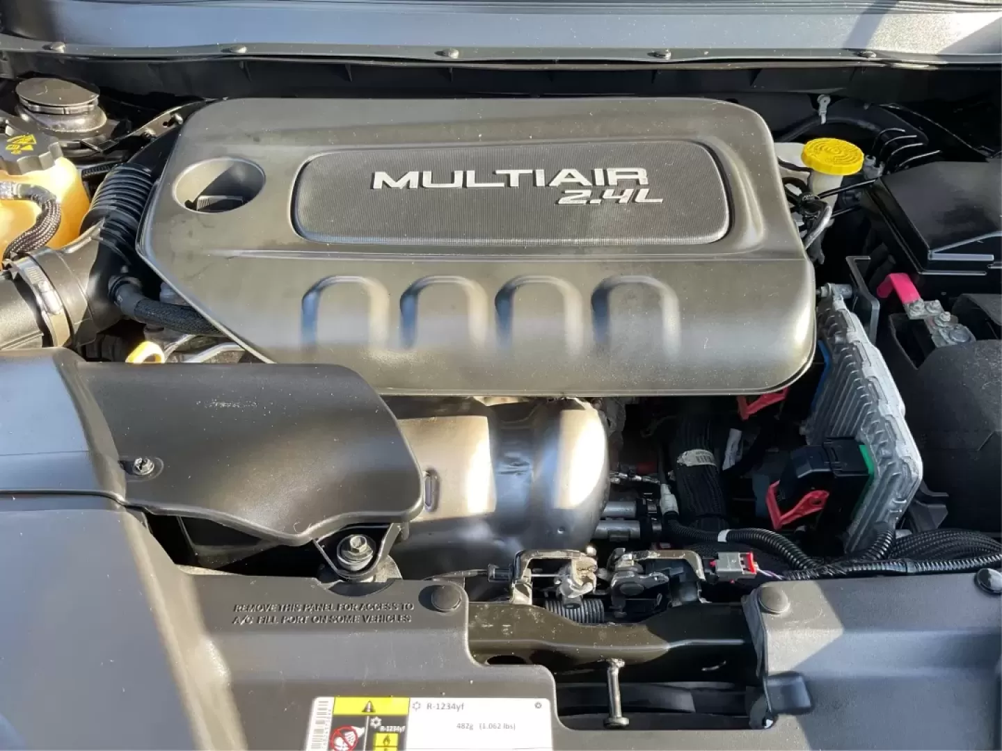 2015 Jeep Cherokee Latitude (1C4PJMCB3FW) with an Other engine, located at 880 E. National Road, Vandalia, OH, 45377, (937) 908-9800, 39.891918, -84.183594 - **Unleash New Adventures with the 2015 Jeep Cherokee Latitude Your Ideal Crossover Awaits!**<br /> <br /> Are you ready to elevate your lifestyle with a vehicle that's as adventurous as you are? Whether you're embarking on weekend getaways, navigating your daily commute, or simply enjoying family o - Photo#11