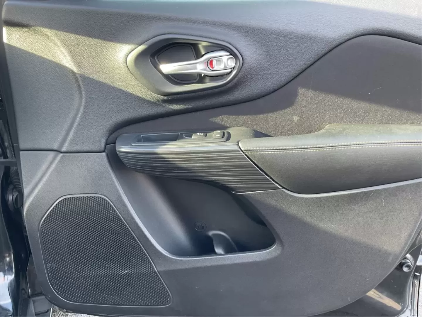 2015 Jeep Cherokee Latitude (1C4PJMCB3FW) with an Other engine, located at 880 E. National Road, Vandalia, OH, 45377, (937) 908-9800, 39.891918, -84.183594 - **Unleash New Adventures with the 2015 Jeep Cherokee Latitude Your Ideal Crossover Awaits!**<br /> <br /> Are you ready to elevate your lifestyle with a vehicle that's as adventurous as you are? Whether you're embarking on weekend getaways, navigating your daily commute, or simply enjoying family o - Photo#19