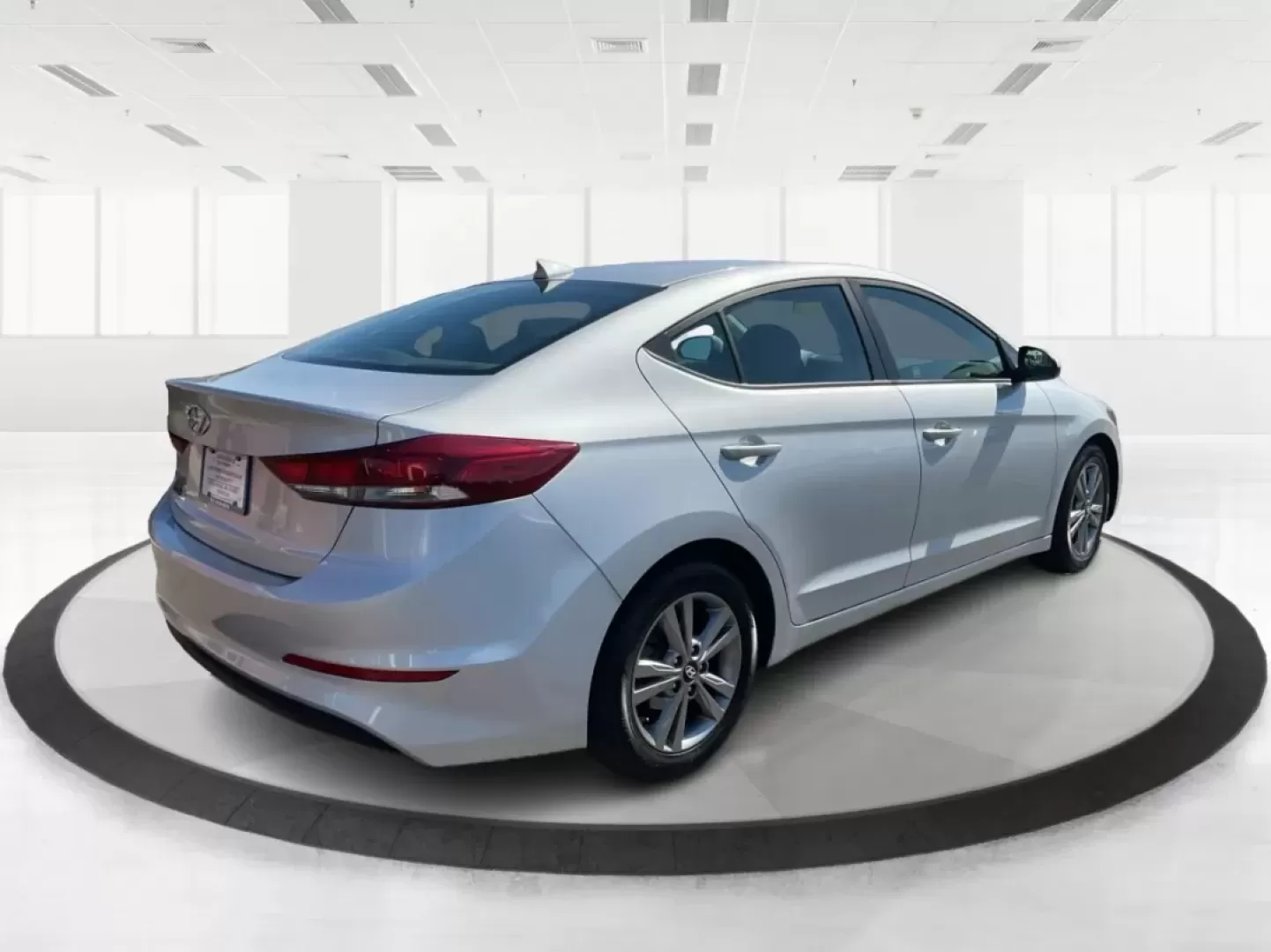 2018 Hyundai Elantra SEL (KMHD84LF3JU) with an Nu 2L I-4 DOHC engine, located at 880 E. National Road, Vandalia, OH, 45377, (937) 908-9800, 39.891918, -84.183594 - Are you in the market for a reliable and stylish vehicle that fits your lifestyle? The 2018 Hyundai Elantra SEL, available at Advantage Car and Credit in Vandalia, OH, is your perfect companion for both daily commutes and weekend adventures. With its sophisticated design and smart technology, this s - Photo#2