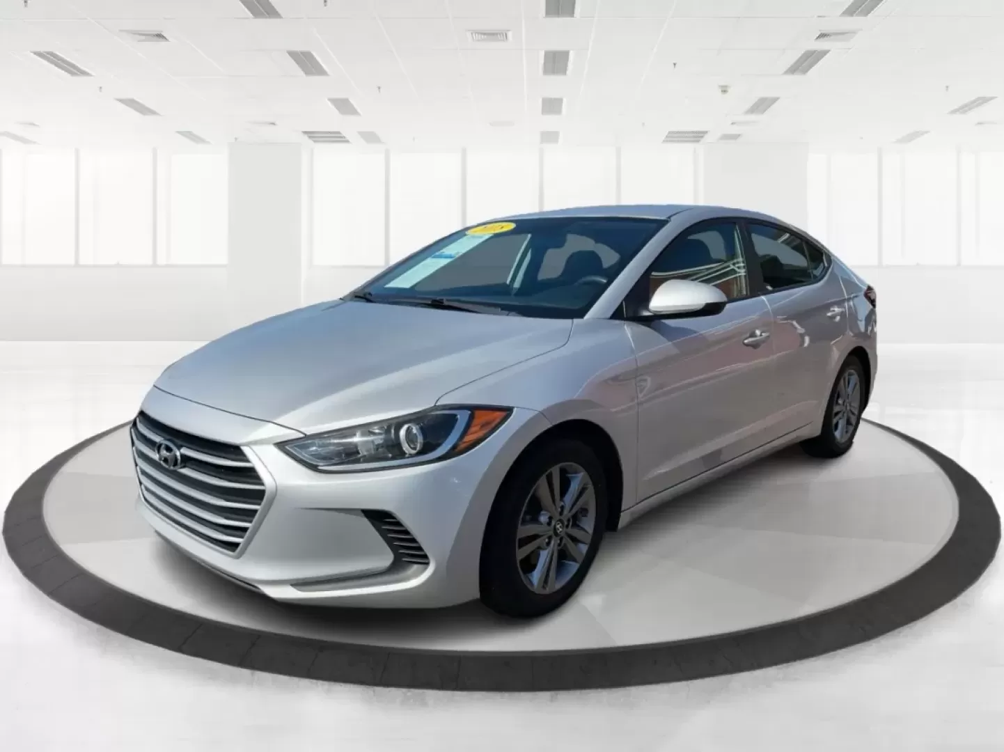 2018 Hyundai Elantra SEL (KMHD84LF3JU) with an Nu 2L I-4 DOHC engine, located at 880 E. National Road, Vandalia, OH, 45377, (937) 908-9800, 39.891918, -84.183594 - Are you in the market for a reliable and stylish vehicle that fits your lifestyle? The 2018 Hyundai Elantra SEL, available at Advantage Car and Credit in Vandalia, OH, is your perfect companion for both daily commutes and weekend adventures. With its sophisticated design and smart technology, this s - Photo#8