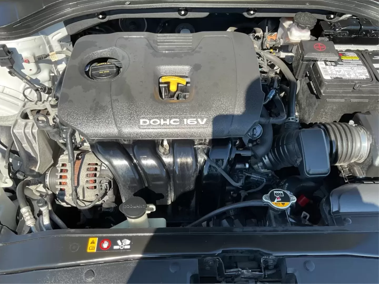 2018 Hyundai Elantra SEL (KMHD84LF3JU) with an Nu 2L I-4 DOHC engine, located at 880 E. National Road, Vandalia, OH, 45377, (937) 908-9800, 39.891918, -84.183594 - Are you in the market for a reliable and stylish vehicle that fits your lifestyle? The 2018 Hyundai Elantra SEL, available at Advantage Car and Credit in Vandalia, OH, is your perfect companion for both daily commutes and weekend adventures. With its sophisticated design and smart technology, this s - Photo#11