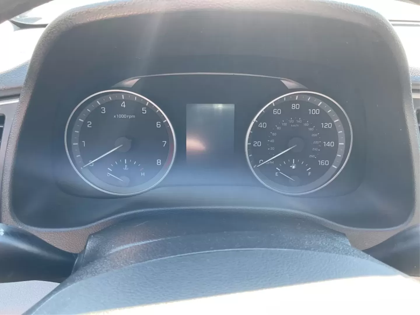 2018 Hyundai Elantra SEL (KMHD84LF3JU) with an Nu 2L I-4 DOHC engine, located at 880 E. National Road, Vandalia, OH, 45377, (937) 908-9800, 39.891918, -84.183594 - Are you in the market for a reliable and stylish vehicle that fits your lifestyle? The 2018 Hyundai Elantra SEL, available at Advantage Car and Credit in Vandalia, OH, is your perfect companion for both daily commutes and weekend adventures. With its sophisticated design and smart technology, this s - Photo#15