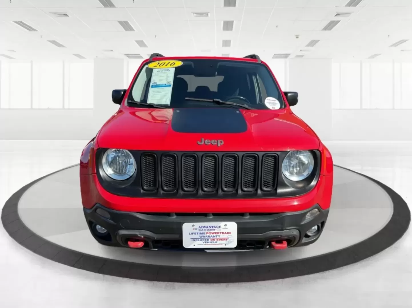 2016 Jeep Renegade Trailhawk (ZACCJBCTXGP) with an Tigershark MultiAir 2.4L I-4 variable valve contro engine, located at 1099 N County Rd 25A , Troy, OH, 45373, (937) 908-9800, 40.057079, -84.212883 - **Experience Adventure and Comfort with the 2016 Jeep Renegade Trailhawk!**<br /> <br /> Are you ready to elevate your lifestyle with a versatile vehicle that's perfect for weekend getaways, daily commutes, and everything in between? Look no further than the 2016 Jeep Renegade Trailhawk available at - Photo#7