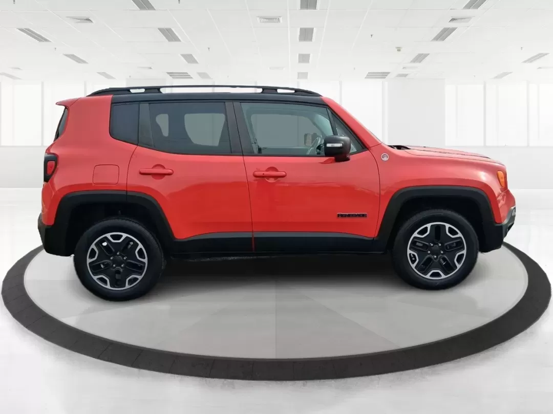 2016 Jeep Renegade Trailhawk (ZACCJBCTXGP) with an Tigershark MultiAir 2.4L I-4 variable valve contro engine, 9A transmission, located at 1099 N County Rd 25A , Troy, OH, 45373, (937) 908-9800, 40.057079, -84.212883 - **Experience Adventure and Comfort with the 2016 Jeep Renegade Trailhawk!**<br /> <br /> Are you ready to elevate your lifestyle with a versatile vehicle that's perfect for weekend getaways, daily commutes, and everything in between? Look no further than the 2016 Jeep Renegade Trailhawk available at - Photo#1