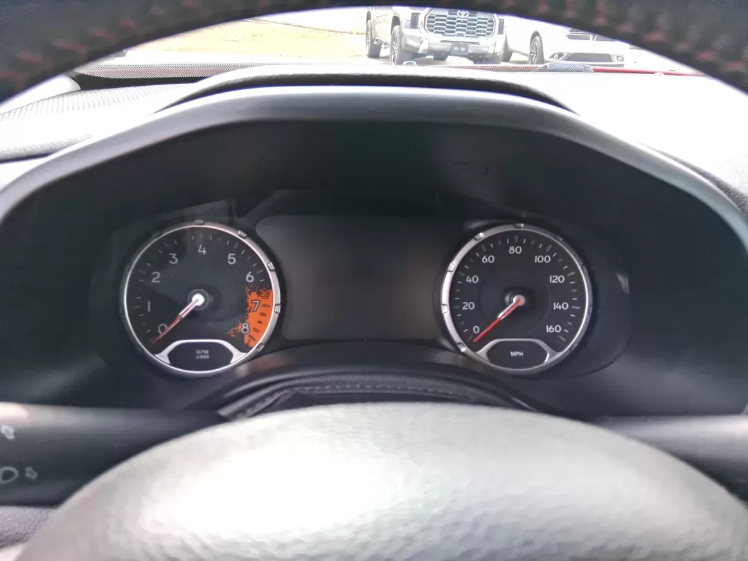 2016 Jeep Renegade Trailhawk (ZACCJBCTXGP) with an Tigershark MultiAir 2.4L I-4 variable valve contro engine, 9A transmission, located at 1099 N County Rd 25A , Troy, OH, 45373, (937) 908-9800, 40.057079, -84.212883 - **Experience Adventure and Comfort with the 2016 Jeep Renegade Trailhawk!**<br /> <br /> Are you ready to elevate your lifestyle with a versatile vehicle that's perfect for weekend getaways, daily commutes, and everything in between? Look no further than the 2016 Jeep Renegade Trailhawk available at - Photo#15