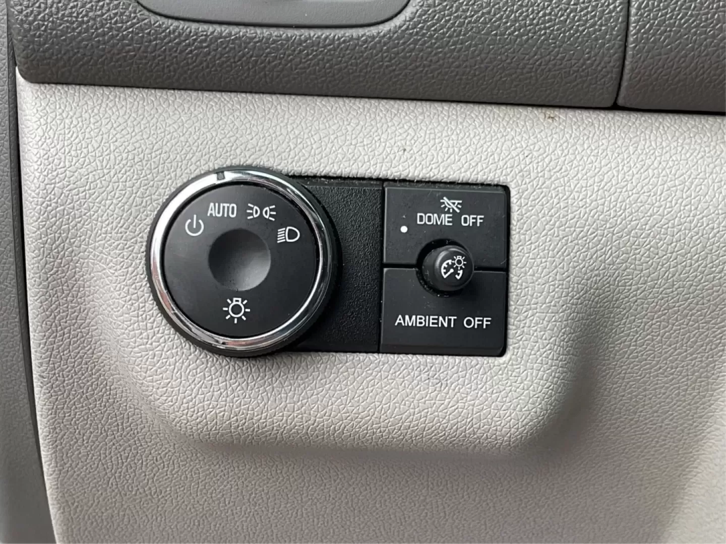 2013 Buick Enclave Leather (5GAKRCKD8DJ) with an 3.6L V-6 gasoline direct injection engine, located at 401 Woodman Dr, Riverside, OH, 45431, (937) 908-9800, 39.760899, -84.123421 - Are you looking for a spacious family SUV that combines comfort, style, and technology? Look no further than this stunning 2013 Buick Enclave, available now at Advantage Car and Credit in Riverside, OH! Perfect for growing families or those who love weekend adventures, this vehicle effortlessly marr - Photo#17