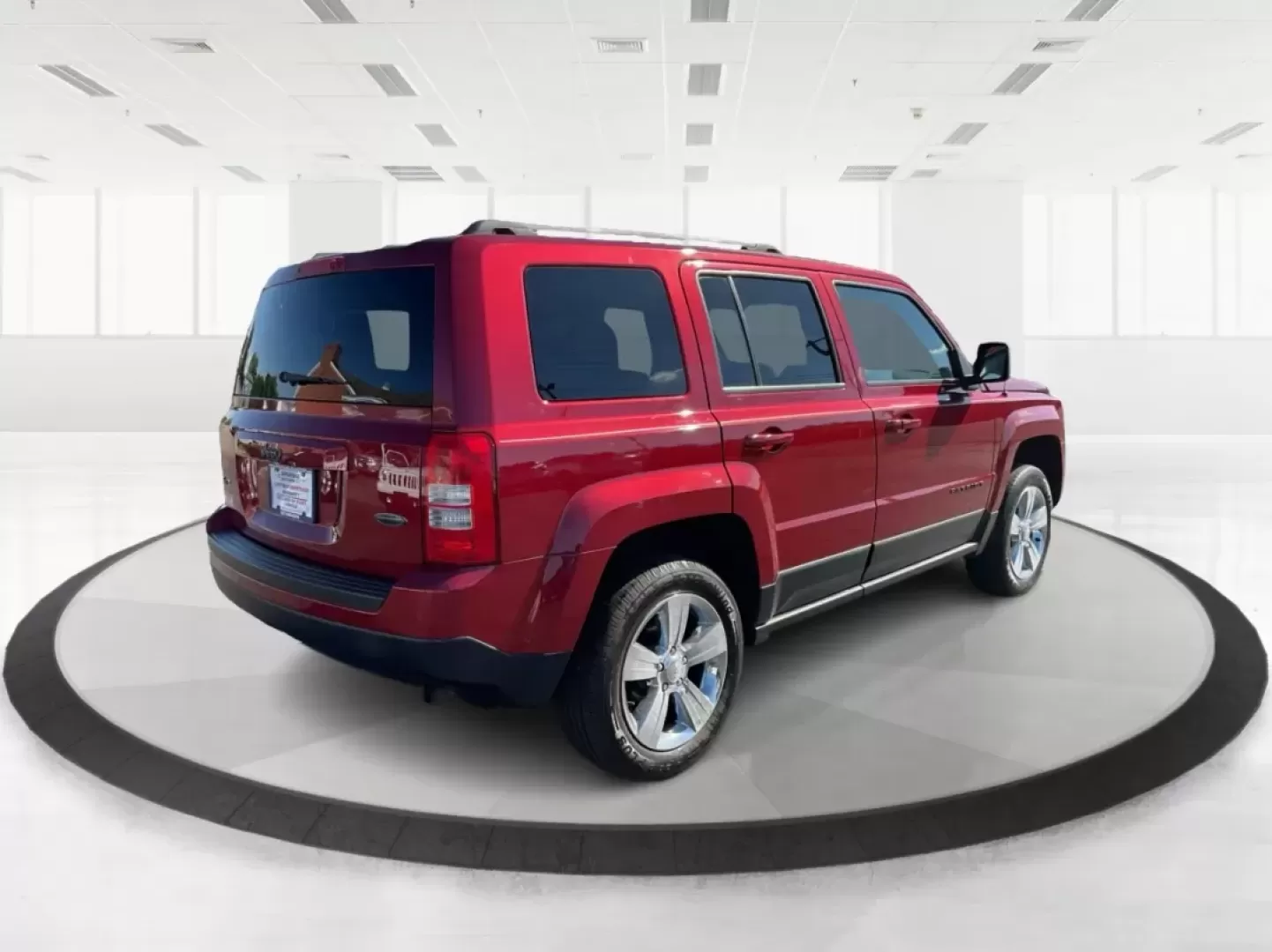 2015 Jeep Patriot Latitude (1C4NJRFB0FD) with an 2.4L I-4 DOHC engine, located at 401 Woodman Dr, Riverside, OH, 45431, (937) 908-9800, 39.760899, -84.123421 - **Adventure Awaits with the 2015 Jeep Patriot Latitude Your Perfect Companion for Every Journey!**<br /> <br /> At Advantage Car and Credit - Riverside, located at 401 Woodman Dr, Riverside, OH 45431, we understand that life is an adventure, whether it's gearing up for a weekend getaway or managing - Photo#2