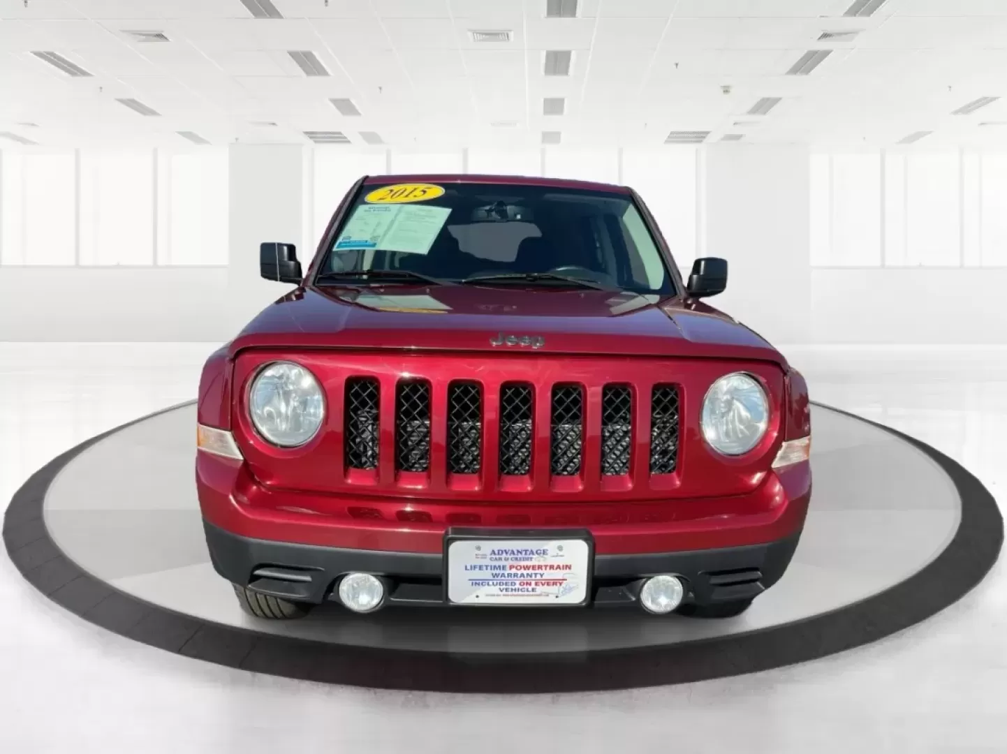 2015 Jeep Patriot Latitude (1C4NJRFB0FD) with an 2.4L I-4 DOHC engine, located at 401 Woodman Dr, Riverside, OH, 45431, (937) 908-9800, 39.760899, -84.123421 - **Adventure Awaits with the 2015 Jeep Patriot Latitude Your Perfect Companion for Every Journey!**<br /> <br /> At Advantage Car and Credit - Riverside, located at 401 Woodman Dr, Riverside, OH 45431, we understand that life is an adventure, whether it's gearing up for a weekend getaway or managing - Photo#7