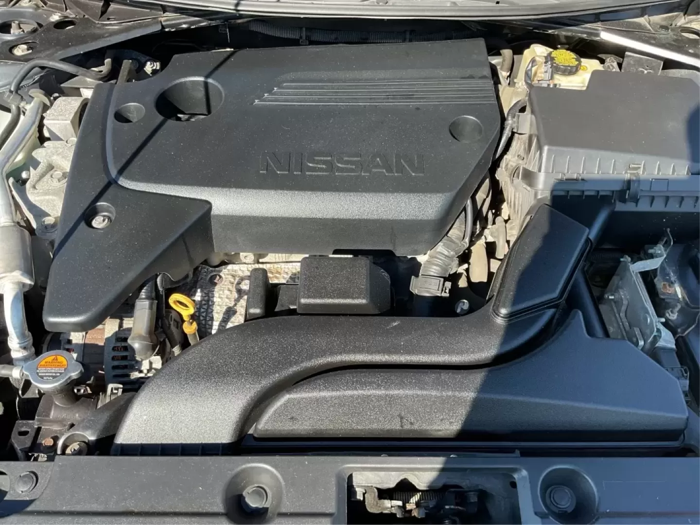 2017 Nissan Altima 2.5 S (1N4AL3AP1HC) with an 2.5L I-4 DOHC engine, located at 4508 South Dixie Dr, Moraine, OH, 45439, (937) 908-9800, 39.689976, -84.218452 - Elevate your daily driving experience with the perfect blend of style, performance, and affordability. At Advantage Car and Credit in Moraine, OH, we understand that finding reliable transportation is essential for your busy lifestyle-whether you're commuting to work, running errands, or embarking o - Photo#11