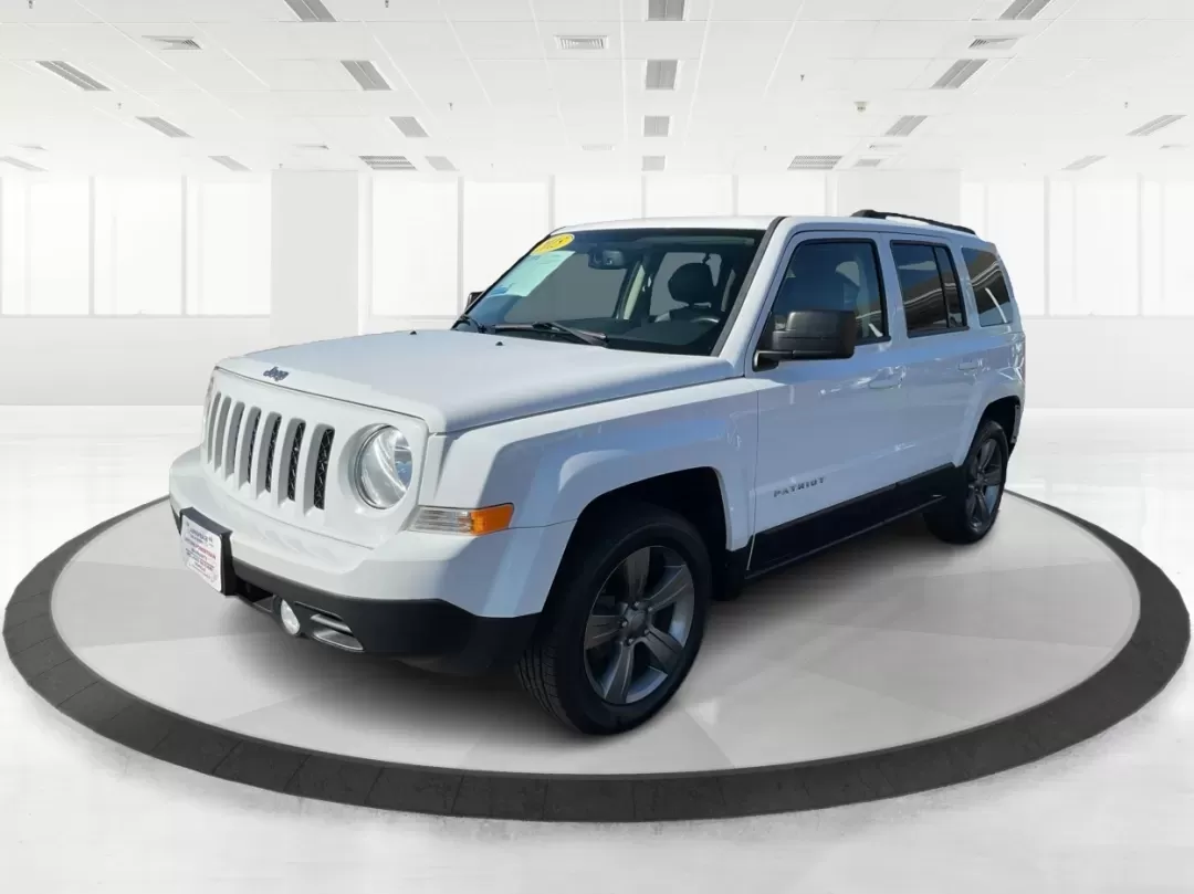 2015 Jeep Patriot High Altitude Edition (1C4NJPFA5FD) with an 2L I-4 DOHC engine, located at 1951 S Dayton Lakeview Rd., New Carlisle, OH, 45344, (937) 908-9800, 39.890999, -84.050255 - 2015 Jeep Patriot High Altitude Edition - Photo#8