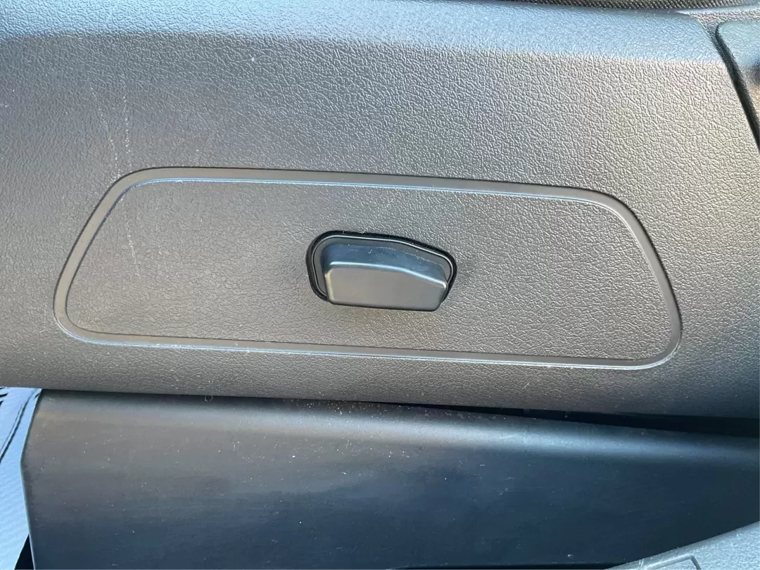 2015 Jeep Patriot High Altitude Edition (1C4NJPFA5FD) with an 2L I-4 DOHC engine, located at 1951 S Dayton Lakeview Rd., New Carlisle, OH, 45344, (937) 908-9800, 39.890999, -84.050255 - 2015 Jeep Patriot High Altitude Edition - Photo#17