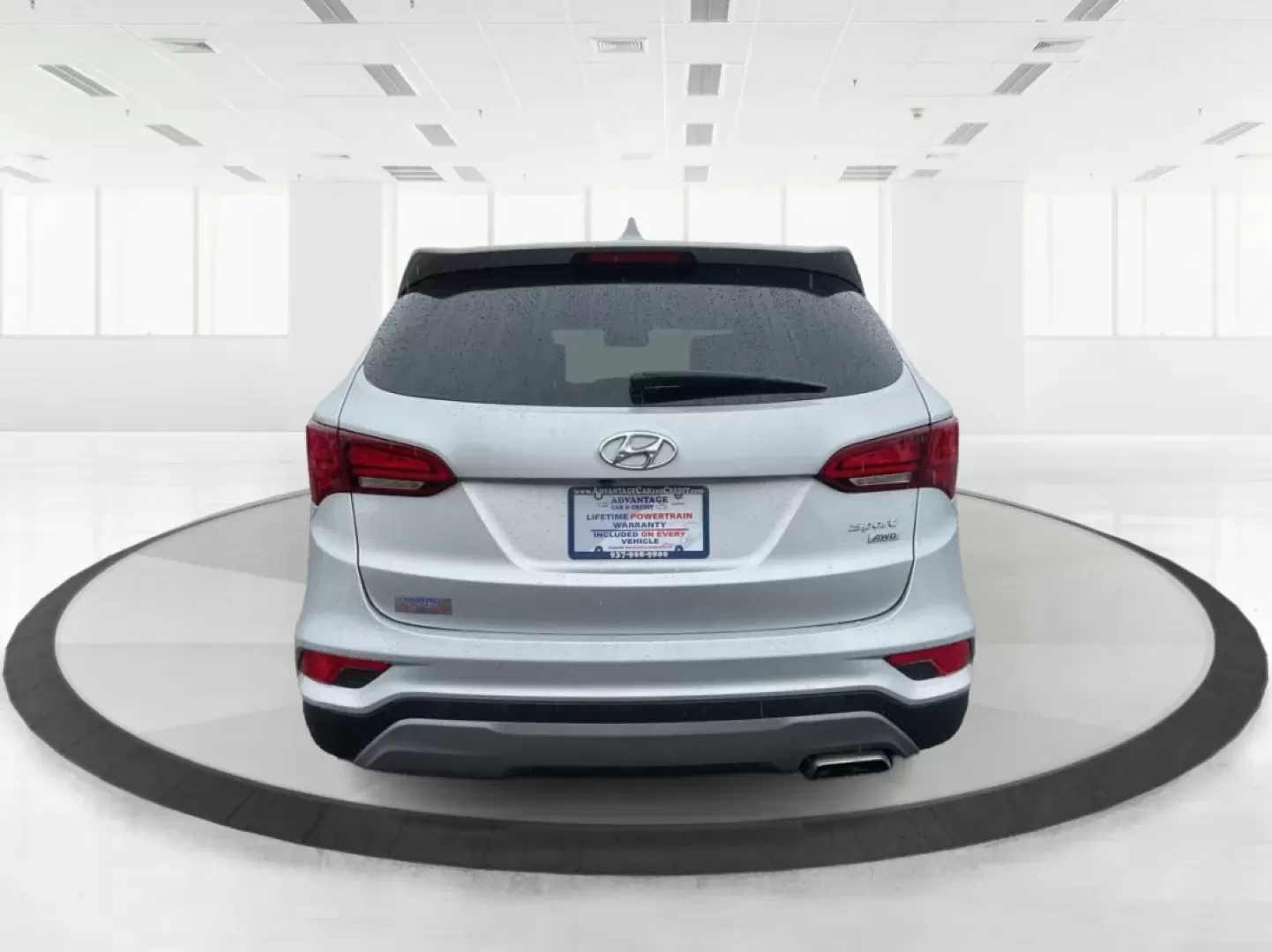 2017 Hyundai Santa Fe 2.4L (5XYZTDLB2HG) with an Theta II 2.4L I-4 gasoline direct injection engine, located at 4508 South Dixie Dr, Moraine, OH, 45439, (937) 908-9800, 39.689976, -84.218452 - Discover the perfect blend of comfort, capability, and style with the 2017 Hyundai Santa Fe, now available at Advantage Car and Credit, located at 1184 Kauffman Ave, Fairborn, OH 45324. This versatile SUV is an excellent choice for growing families, weekend adventurers, or budget-conscious buyers lo - Photo#3