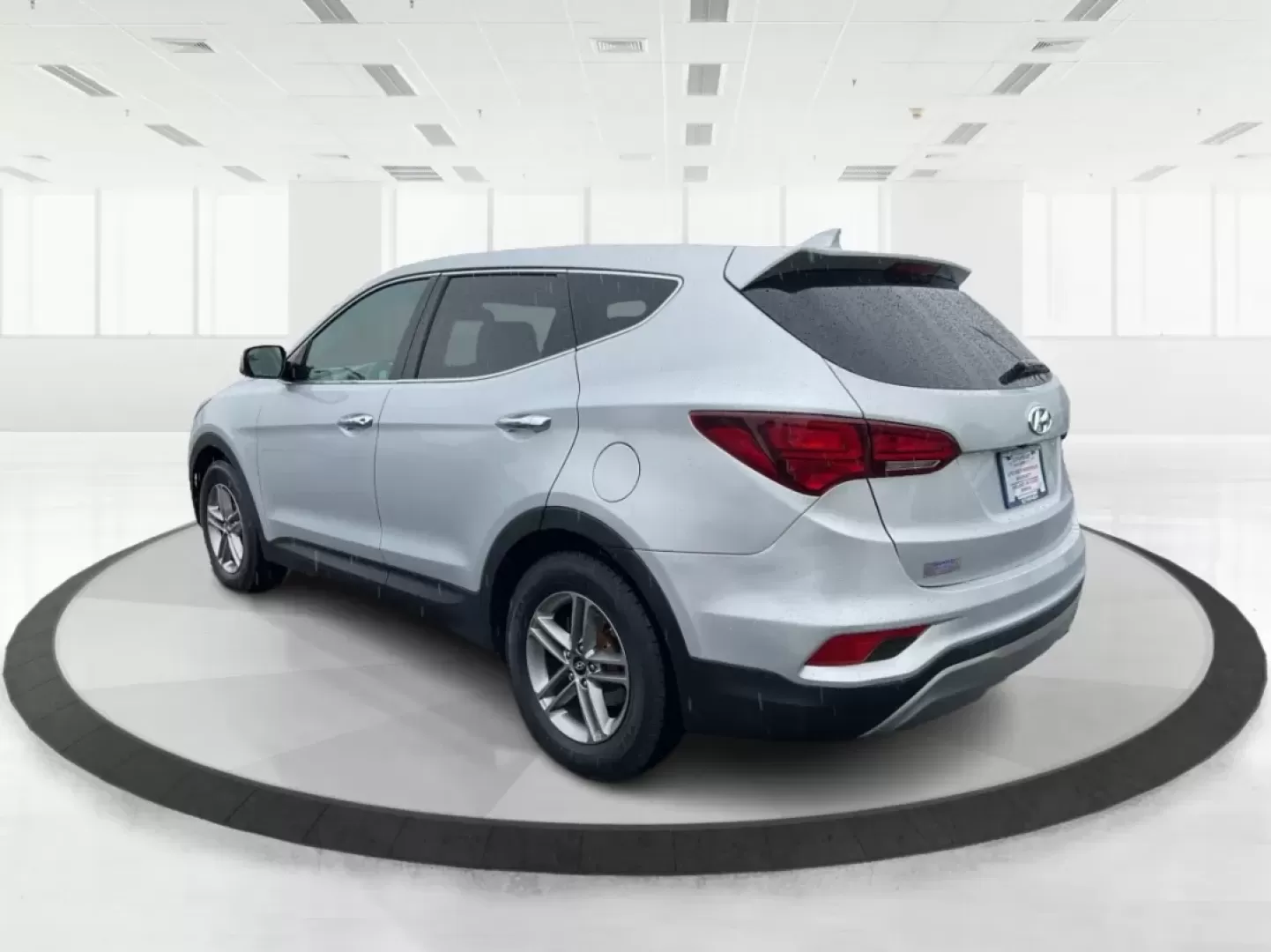 2017 Hyundai Santa Fe 2.4L (5XYZTDLB2HG) with an Theta II 2.4L I-4 gasoline direct injection engine, located at 4508 South Dixie Dr, Moraine, OH, 45439, (937) 908-9800, 39.689976, -84.218452 - Discover the perfect blend of comfort, capability, and style with the 2017 Hyundai Santa Fe, now available at Advantage Car and Credit, located at 1184 Kauffman Ave, Fairborn, OH 45324. This versatile SUV is an excellent choice for growing families, weekend adventurers, or budget-conscious buyers lo - Photo#4