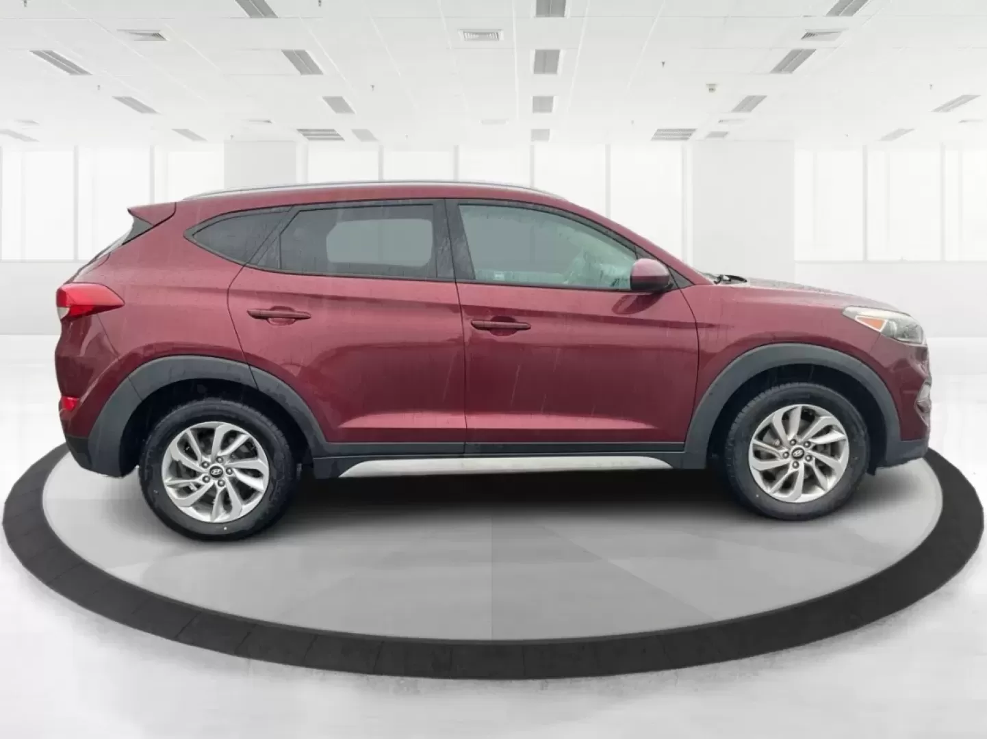 2017 Hyundai Tucson SE (KM8J3CA4XHU) with an Nu 2L I-4 gasoline direct injection engine, located at 8750 N County Rd 25A, Piqua, OH, 45356, (937) 908-9800, 40.164391, -84.232513 - **Experience Adventure with the 2017 Hyundai Tucson SE from Advantage Car and Credit - Piqua!**<br /> <br /> Are you in the market for a reliable SUV that can keep up with your active lifestyle? Look no further than this stunning 2017 Hyundai Tucson SE, available now at Advantage Car and Credit in P - Photo#1