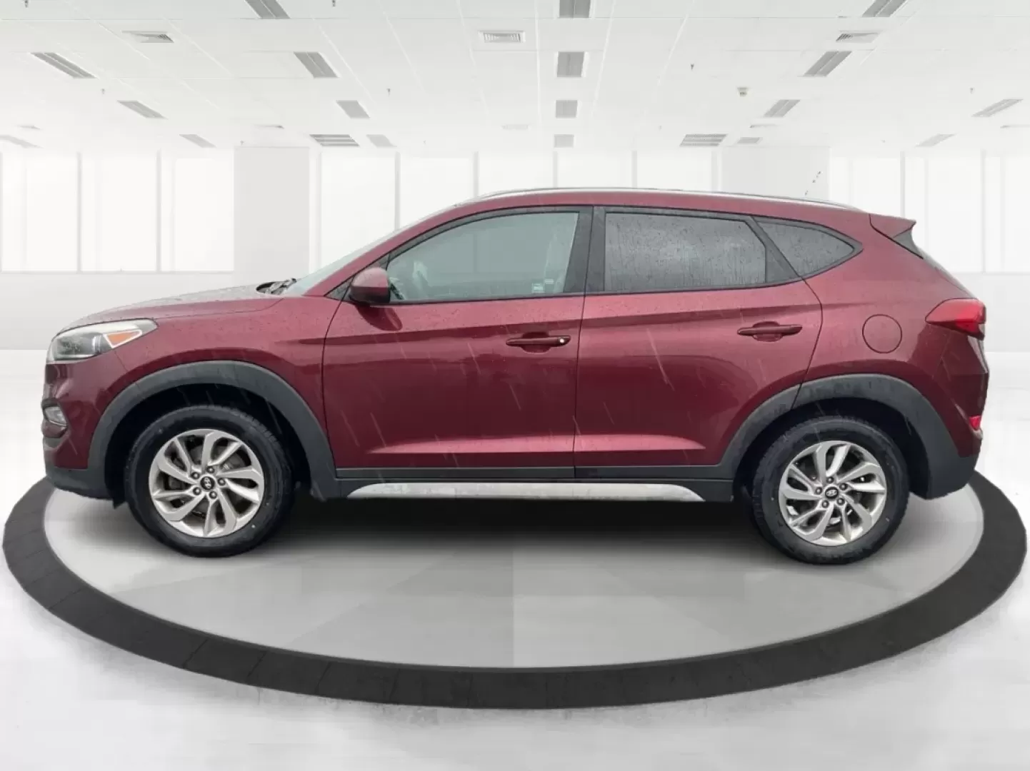 2017 Hyundai Tucson SE (KM8J3CA4XHU) with an Nu 2L I-4 gasoline direct injection engine, located at 8750 N County Rd 25A, Piqua, OH, 45356, (937) 908-9800, 40.164391, -84.232513 - **Experience Adventure with the 2017 Hyundai Tucson SE from Advantage Car and Credit - Piqua!**<br /> <br /> Are you in the market for a reliable SUV that can keep up with your active lifestyle? Look no further than this stunning 2017 Hyundai Tucson SE, available now at Advantage Car and Credit in P - Photo#5
