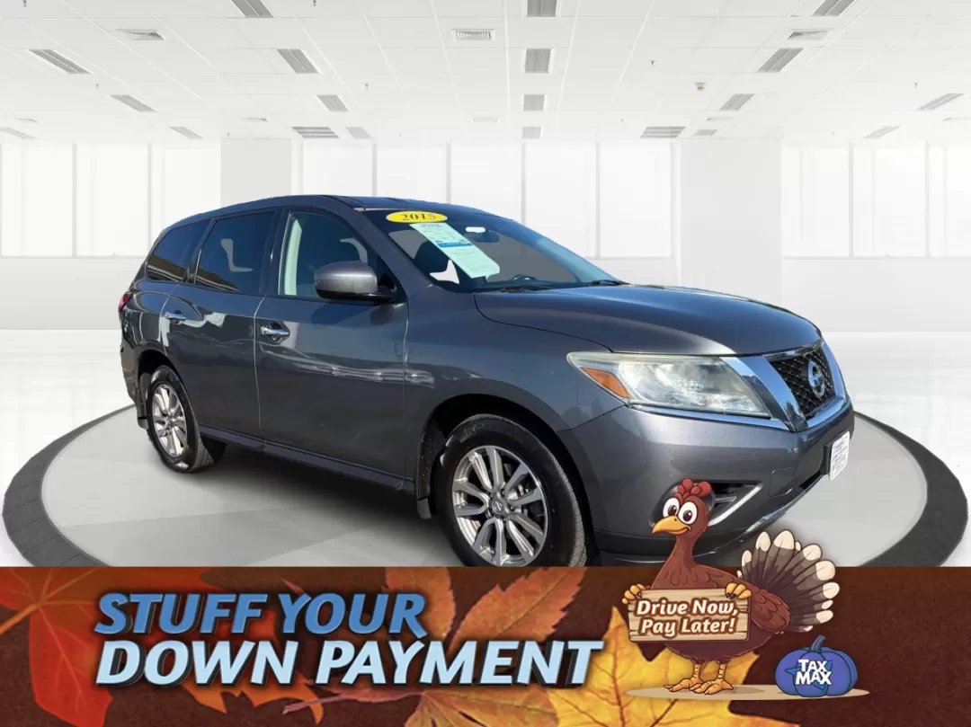 photo of 2015 Nissan Pathfinder S