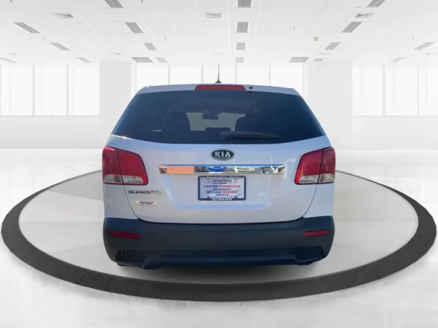 2011 Kia Sorento LX (5XYKTCA19BG) with an 2.4L I-4 DOHC engine, located at 880 E. National Road, Vandalia, OH, 45377, (937) 908-9800, 39.891918, -84.183594 - Discover your next adventure with the 2011 Kia Sorento LX, an SUV that's not just a vehicle but a versatile companion for all your lifestyle needs. Whether you're navigating the bustling streets of Vandalia, OH, commuting to work, or planning a weekend getaway, this vehicle is designed to keep up wi - Photo#3