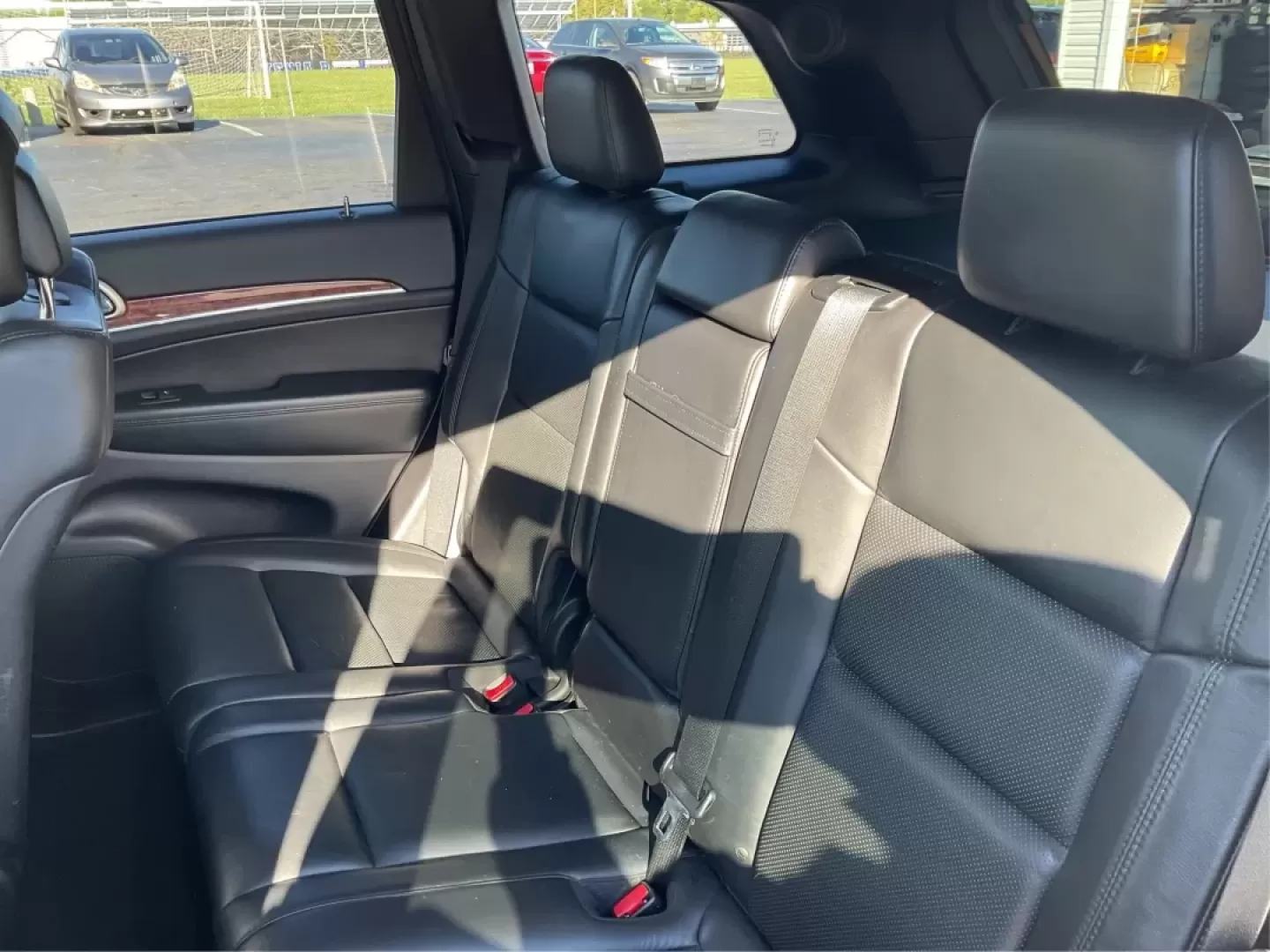 2011 Jeep Grand Cherokee Limited (1J4RR5GT0BC) with an Other engine, located at 1099 N County Rd 25A , Troy, OH, 45373, (937) 908-9800, 40.057079, -84.212883 - Discover the ultimate adventure companion waiting for you at Advantage Car and Credit - Troy, located at 1099 N County Rd 25A, Troy, OH 45373. Our **2011 Jeep Grand Cherokee Limited** is designed for those who crave exploration without sacrificing comfort. Ideal for weekend getaways, this SUV seamle - Photo#10