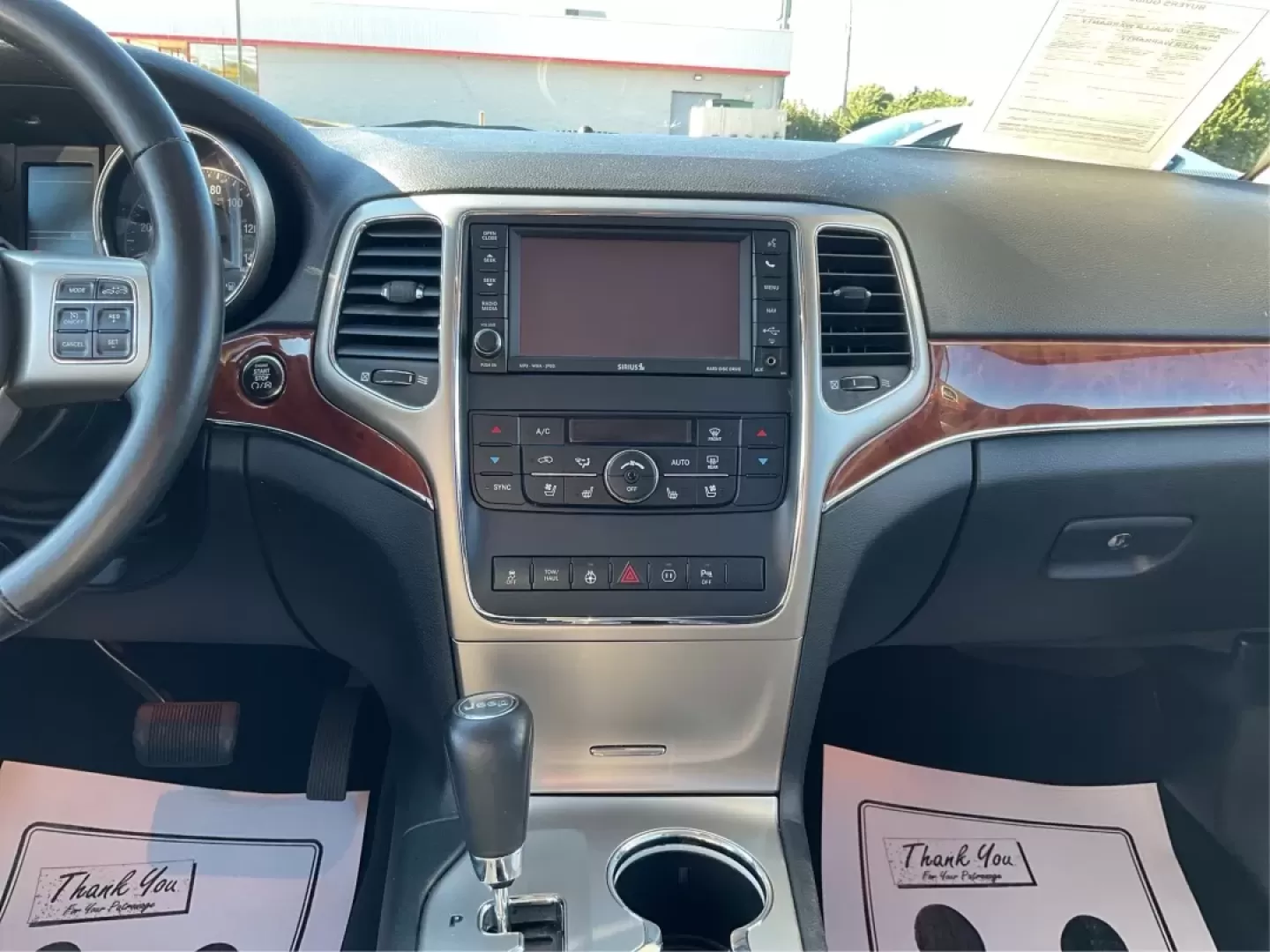 2011 Jeep Grand Cherokee Limited (1J4RR5GT0BC) with an Other engine, located at 1099 N County Rd 25A , Troy, OH, 45373, (937) 908-9800, 40.057079, -84.212883 - Discover the ultimate adventure companion waiting for you at Advantage Car and Credit - Troy, located at 1099 N County Rd 25A, Troy, OH 45373. Our **2011 Jeep Grand Cherokee Limited** is designed for those who crave exploration without sacrificing comfort. Ideal for weekend getaways, this SUV seamle - Photo#13