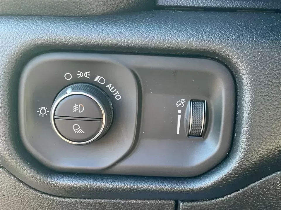 2020 Ram 1500 Big Horn Crew Cab SWB 4WD (1C6SRFFT8LN) with an 5.7L V8 OHV 16V engine, 8A transmission, located at 4508 South Dixie Dr, Moraine, OH, 45439, (937) 908-9800, 39.689976, -84.218452 - Picture your next weekend: the boat hooked up, the family loaded in, and a smooth pull down I75 toward the river-without needing to baby the throttle or worry about space. This 2020 Ram 1500 Big Horn Crew Cab 4x4 (5'7-in box) is built for real life in Southwest Ohio, whether you're commuting from K - Photo#16