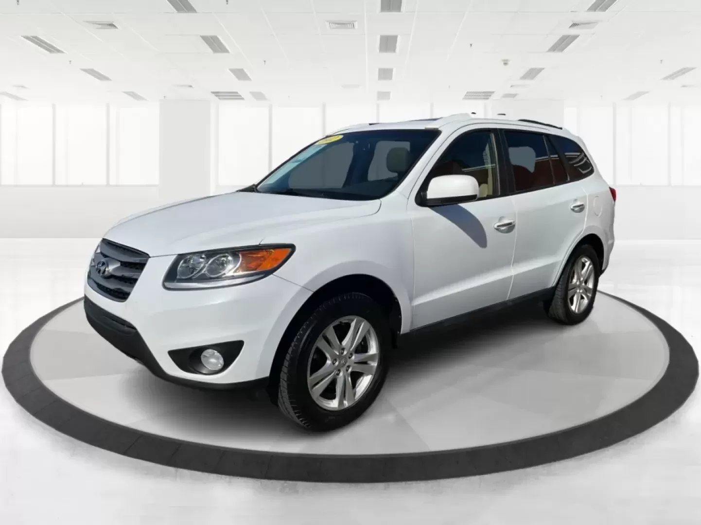 2012 Hyundai Santa Fe Limited V6 (5XYZK4AGXCG) with an 3.5L V-6 DOHC engine, located at 880 E. National Road, Vandalia, OH, 45377, (937) 908-9800, 39.891918, -84.183594 - **Adventure Awaits with This 2012 Hyundai Santa Fe Limited V6!**<br /> <br /> If you're in the market for a reliable SUV that effortlessly blends style, comfort, and capability, look no further than this stunning 2012 Hyundai Santa Fe Limited V6. Perfect for growing families, weekend adventures, or - Photo#7