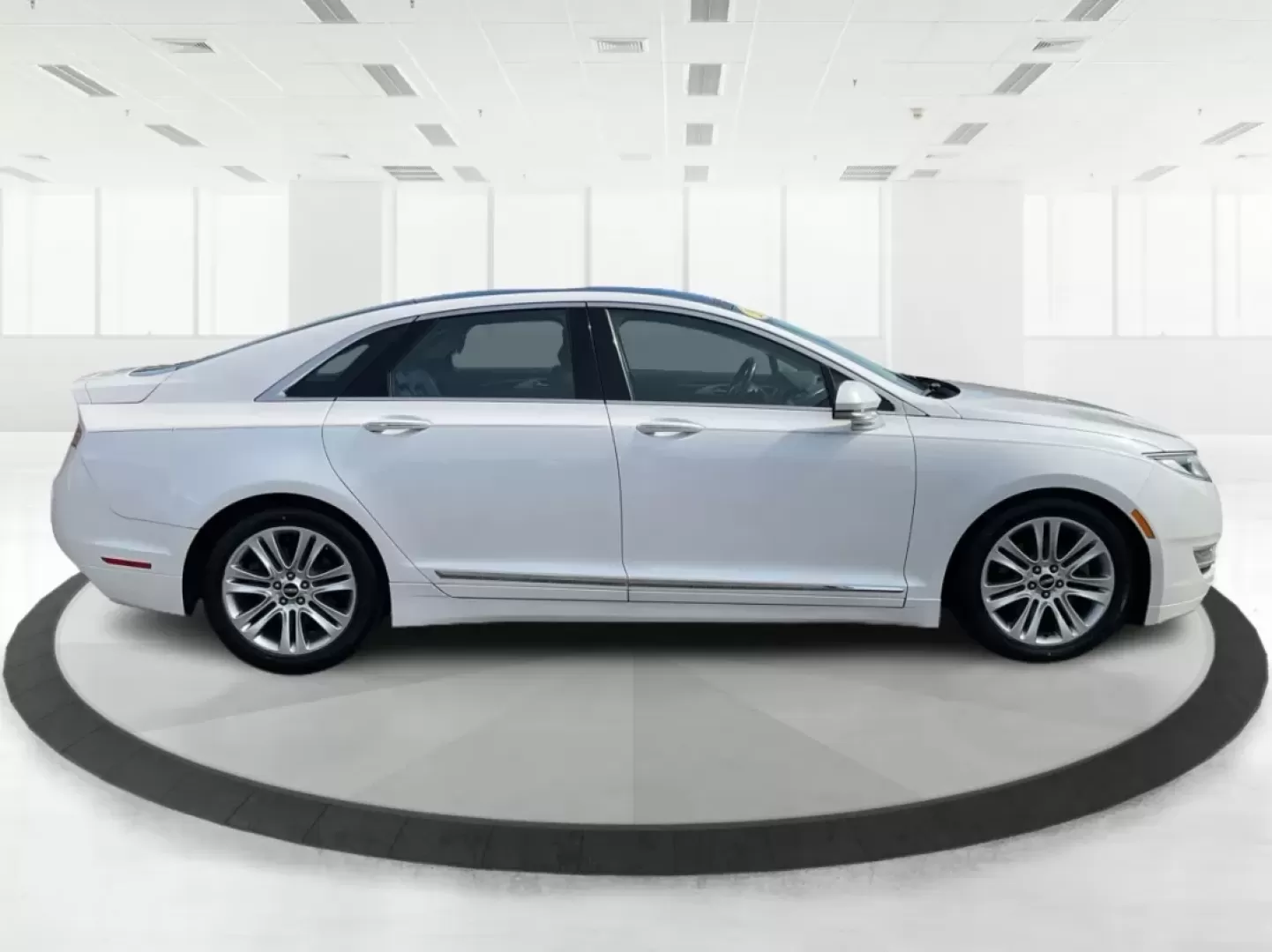 2015 Lincoln MKZ Base (3LN6L2GKXFR) with an Other engine, located at 8750 N County Rd 25A, Piqua, OH, 45356, (937) 908-9800, 40.164391, -84.232513 - **Discover the 2015 Lincoln MKZ: Your Ideal Blend of Luxury and Affordability!** <br /> <br /> Are you searching for a stylish, reliable vehicle that won't break the bank? Look no further than the 2015 Lincoln MKZ, available now at Advantage Car and Credit in Fairborn, OH. This stunning vehicle is p - Photo#1