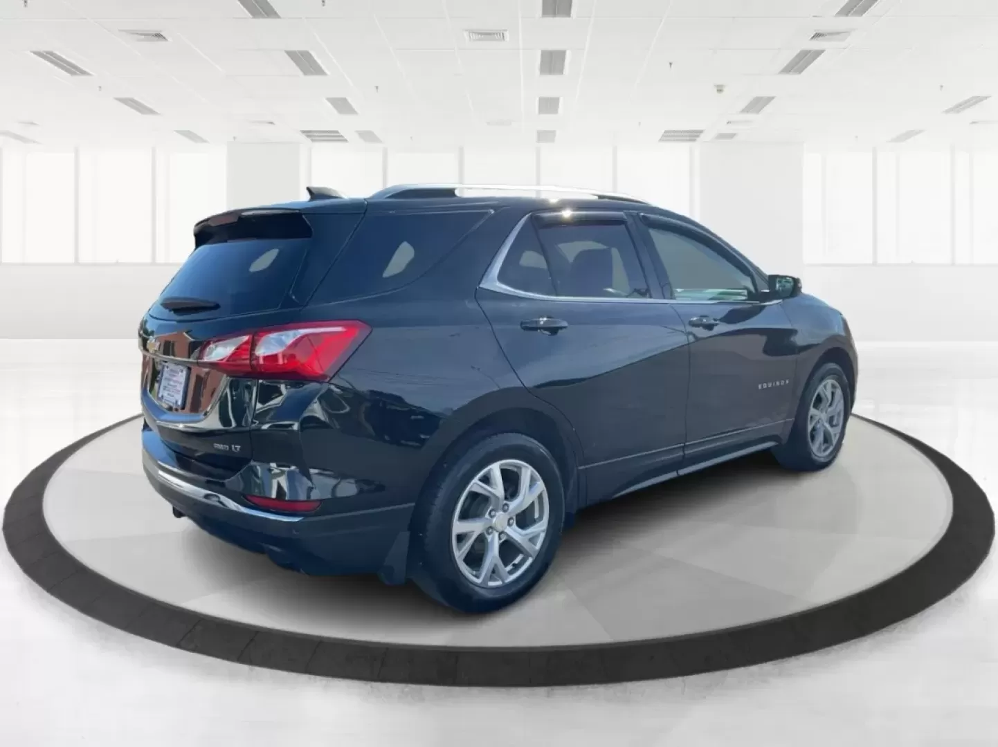 2018 Chevrolet Equinox LT (3GNAXTEX4JL) with an 2L I-4 gasoline direct injection engine, located at 4508 South Dixie Dr, Moraine, OH, 45439, (937) 908-9800, 39.689976, -84.218452 - **Explore Your Next Adventure with the 2018 Chevrolet Equinox LT!** <br /> <br /> Are you ready to elevate your lifestyle with a vehicle that's perfect for family trips, weekend getaways, or even your daily commute? Look no further than the stunning 2018 Chevrolet Equinox LT, now available at Advant - Photo#2