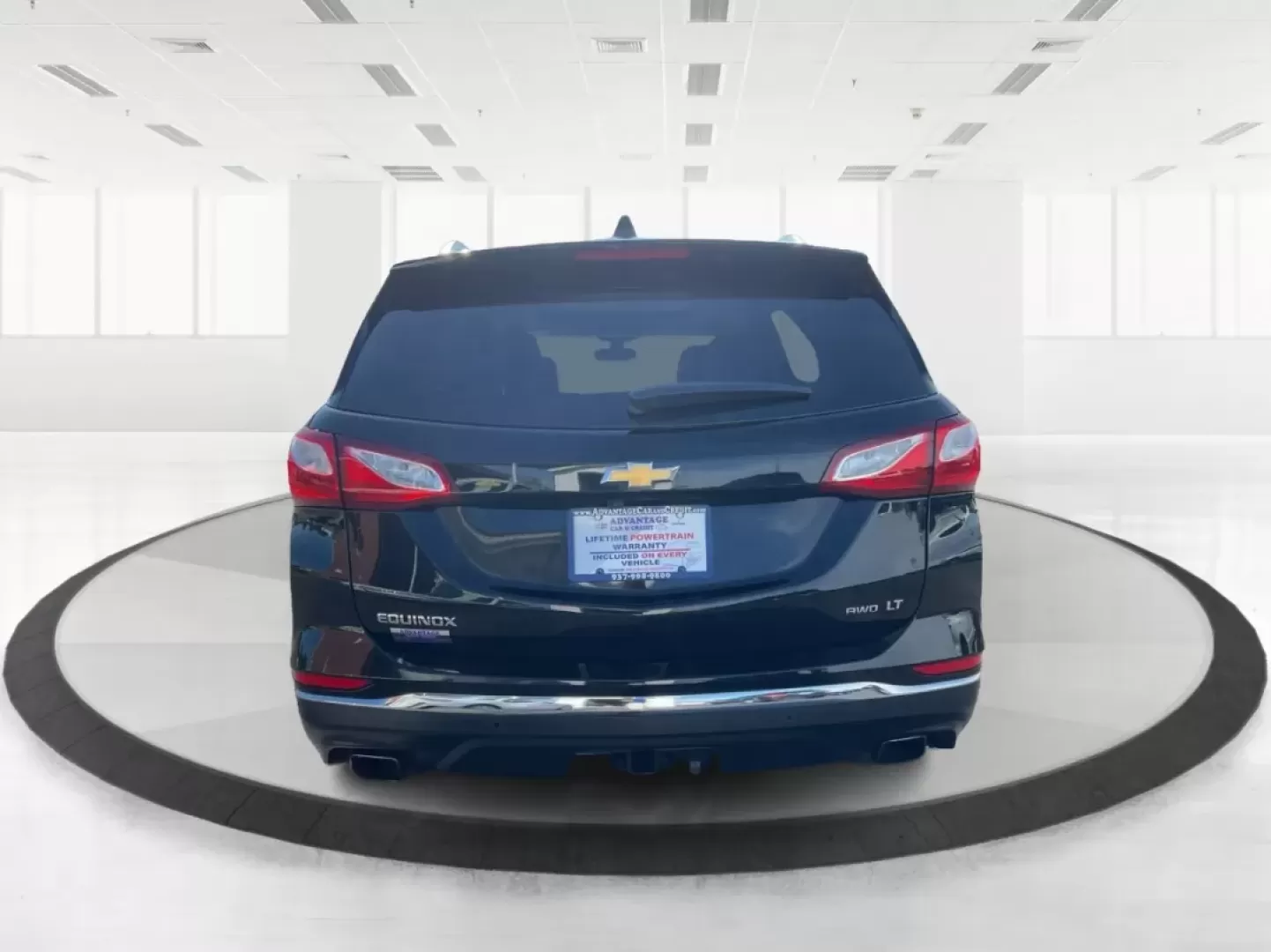 2018 Chevrolet Equinox LT (3GNAXTEX4JL) with an 2L I-4 gasoline direct injection engine, located at 4508 South Dixie Dr, Moraine, OH, 45439, (937) 908-9800, 39.689976, -84.218452 - **Explore Your Next Adventure with the 2018 Chevrolet Equinox LT!** <br /> <br /> Are you ready to elevate your lifestyle with a vehicle that's perfect for family trips, weekend getaways, or even your daily commute? Look no further than the stunning 2018 Chevrolet Equinox LT, now available at Advant - Photo#3