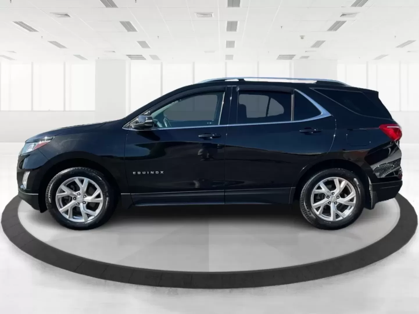 2018 Chevrolet Equinox LT (3GNAXTEX4JL) with an 2L I-4 gasoline direct injection engine, located at 4508 South Dixie Dr, Moraine, OH, 45439, (937) 908-9800, 39.689976, -84.218452 - **Explore Your Next Adventure with the 2018 Chevrolet Equinox LT!** <br /> <br /> Are you ready to elevate your lifestyle with a vehicle that's perfect for family trips, weekend getaways, or even your daily commute? Look no further than the stunning 2018 Chevrolet Equinox LT, now available at Advant - Photo#5