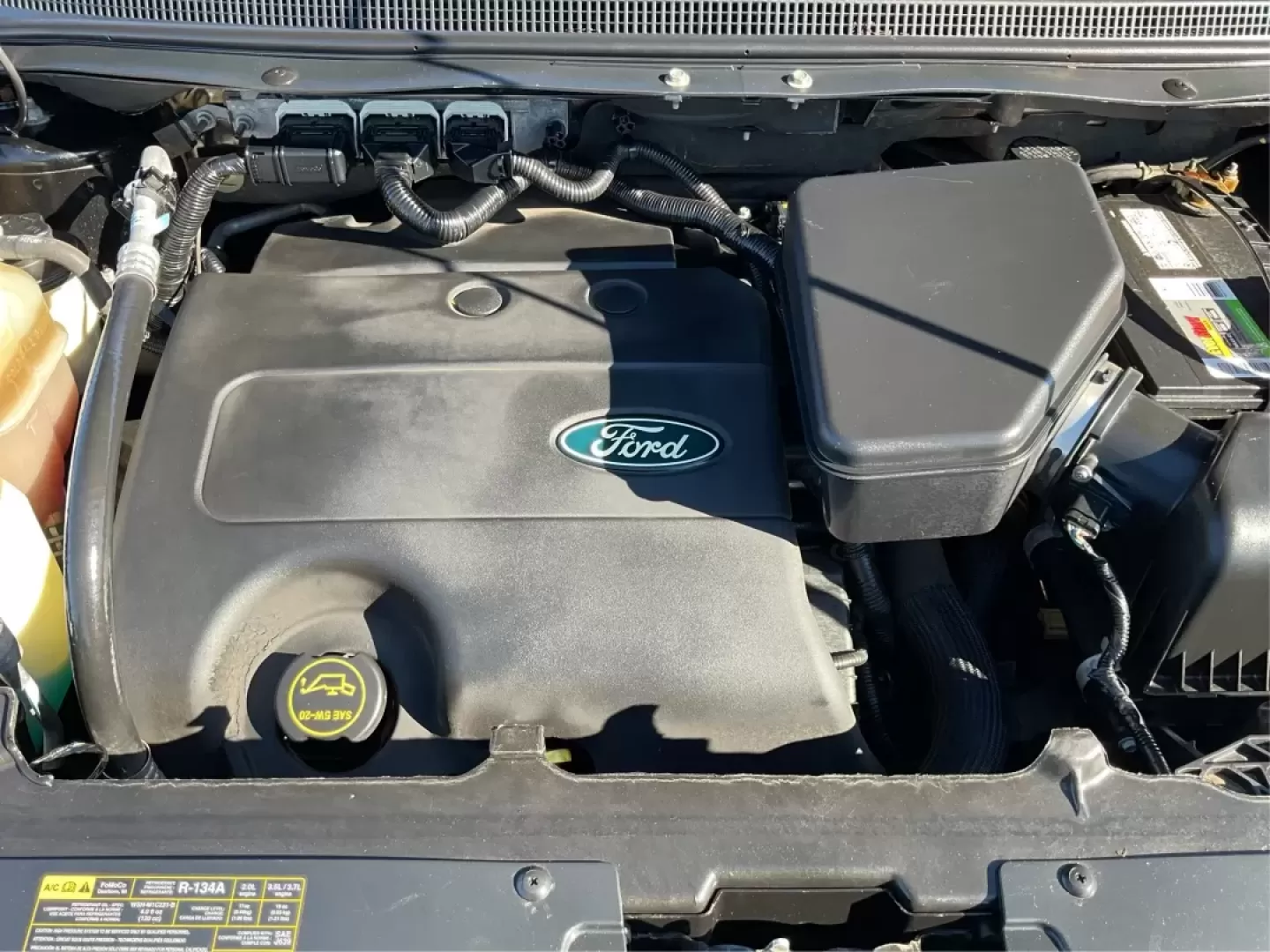 2014 Ford Edge Limited (2FMDK4KC4EB) with an 3.5L V-6 DOHC engine, located at 8750 N County Rd 25A, Piqua, OH, 45356, (937) 908-9800, 40.164391, -84.232513 - **Adventure Awaits: Drive Home a 2014 Ford Edge Limited Today!**<br /> <br /> Are you looking for a versatile vehicle that seamlessly fits into your lifestyle? Whether you're navigating your morning commute, embarking on family weekend getaways, or simply running errands around Piqua, the 2014 Ford - Photo#11