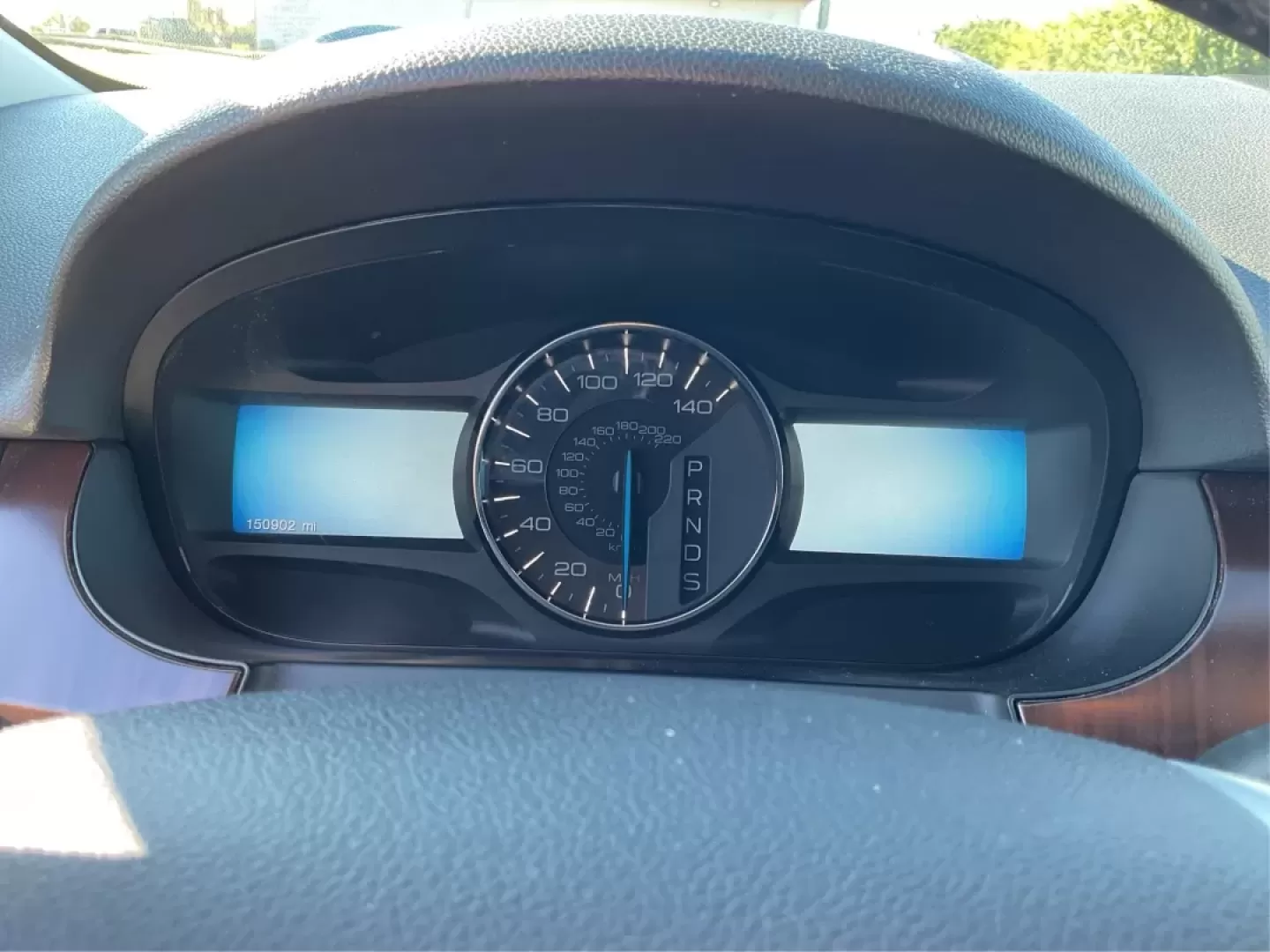 2014 Ford Edge Limited (2FMDK4KC4EB) with an 3.5L V-6 DOHC engine, located at 8750 N County Rd 25A, Piqua, OH, 45356, (937) 908-9800, 40.164391, -84.232513 - **Adventure Awaits: Drive Home a 2014 Ford Edge Limited Today!**<br /> <br /> Are you looking for a versatile vehicle that seamlessly fits into your lifestyle? Whether you're navigating your morning commute, embarking on family weekend getaways, or simply running errands around Piqua, the 2014 Ford - Photo#15