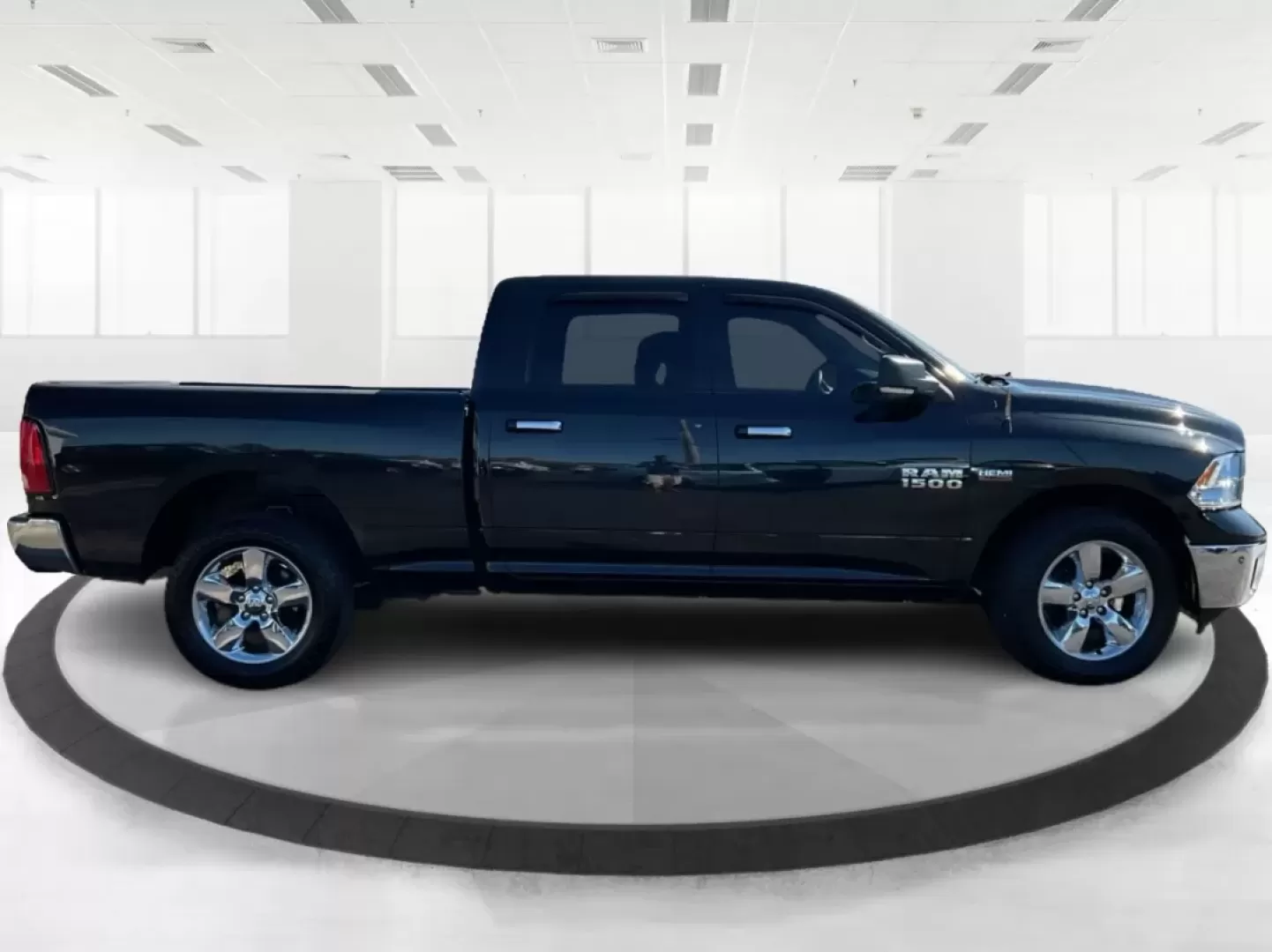 2017 Ram 1500 Big Horn Crew Cab 4x4 6'4 Box (1C6RR7TT5HS) with an Other engine, located at 4508 South Dixie Dr, Moraine, OH, 45439, (937) 908-9800, 39.689976, -84.218452 - **Discover Your Next Adventure with the 2017 Ram 1500 Big Horn Crew Cab!**<br /> <br /> Are you ready to elevate your lifestyle with a reliable and powerful truck? Whether you're navigating the bustling streets of Moraine or heading out for weekend adventures, the 2017 Ram 1500 Big Horn Crew Cab 4x4 - Photo#1
